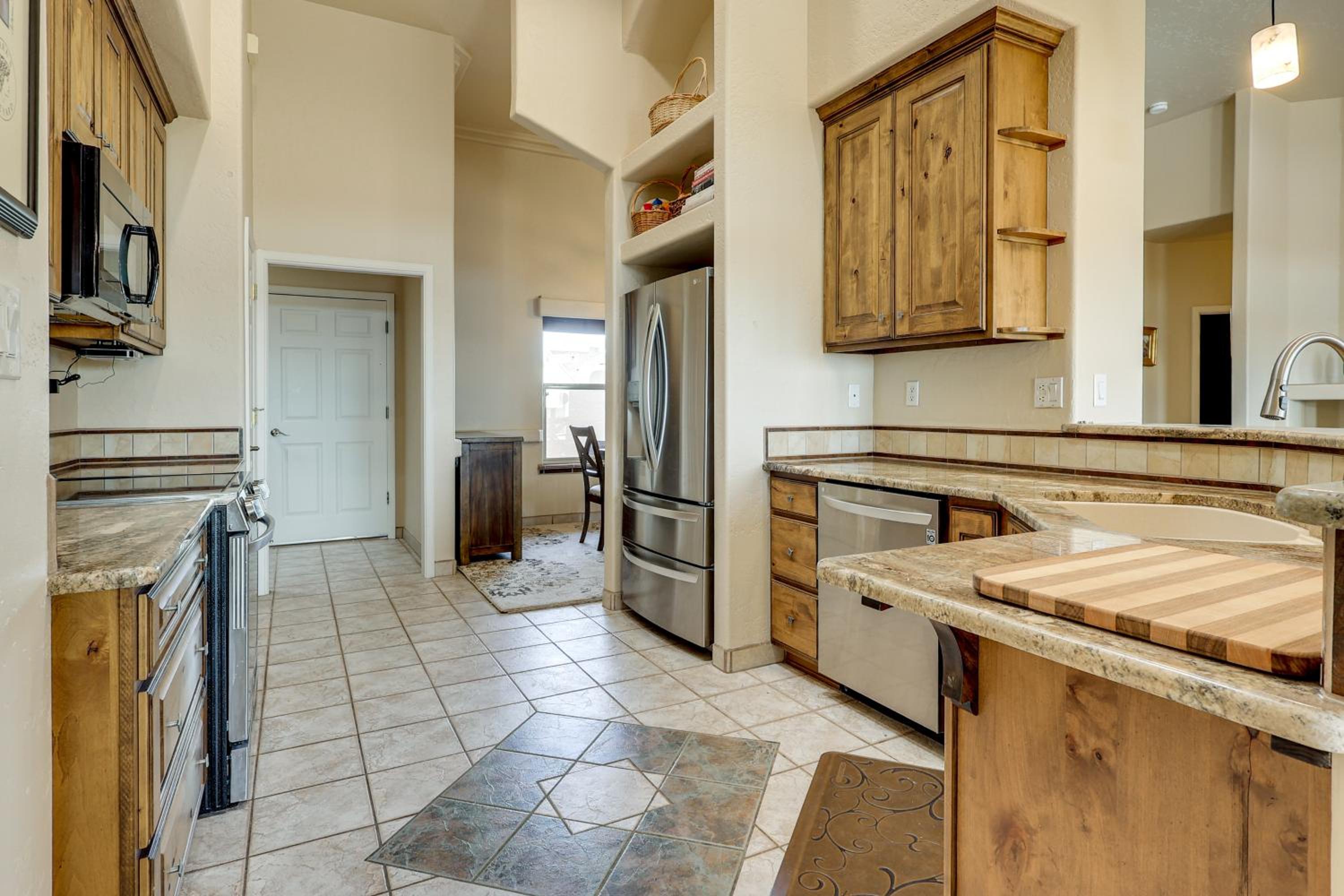 Golf, Hike and Stargaze Quiet Home in Las Cruces