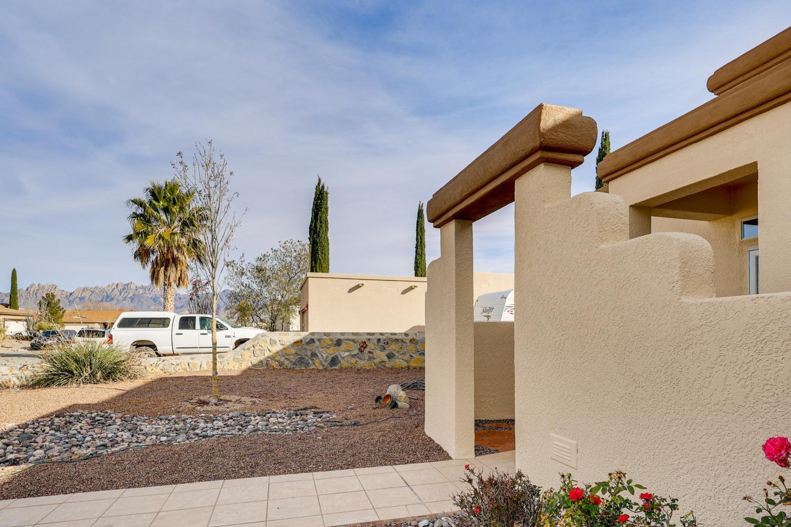 Golf, Hike and Stargaze Quiet Home in Las Cruces