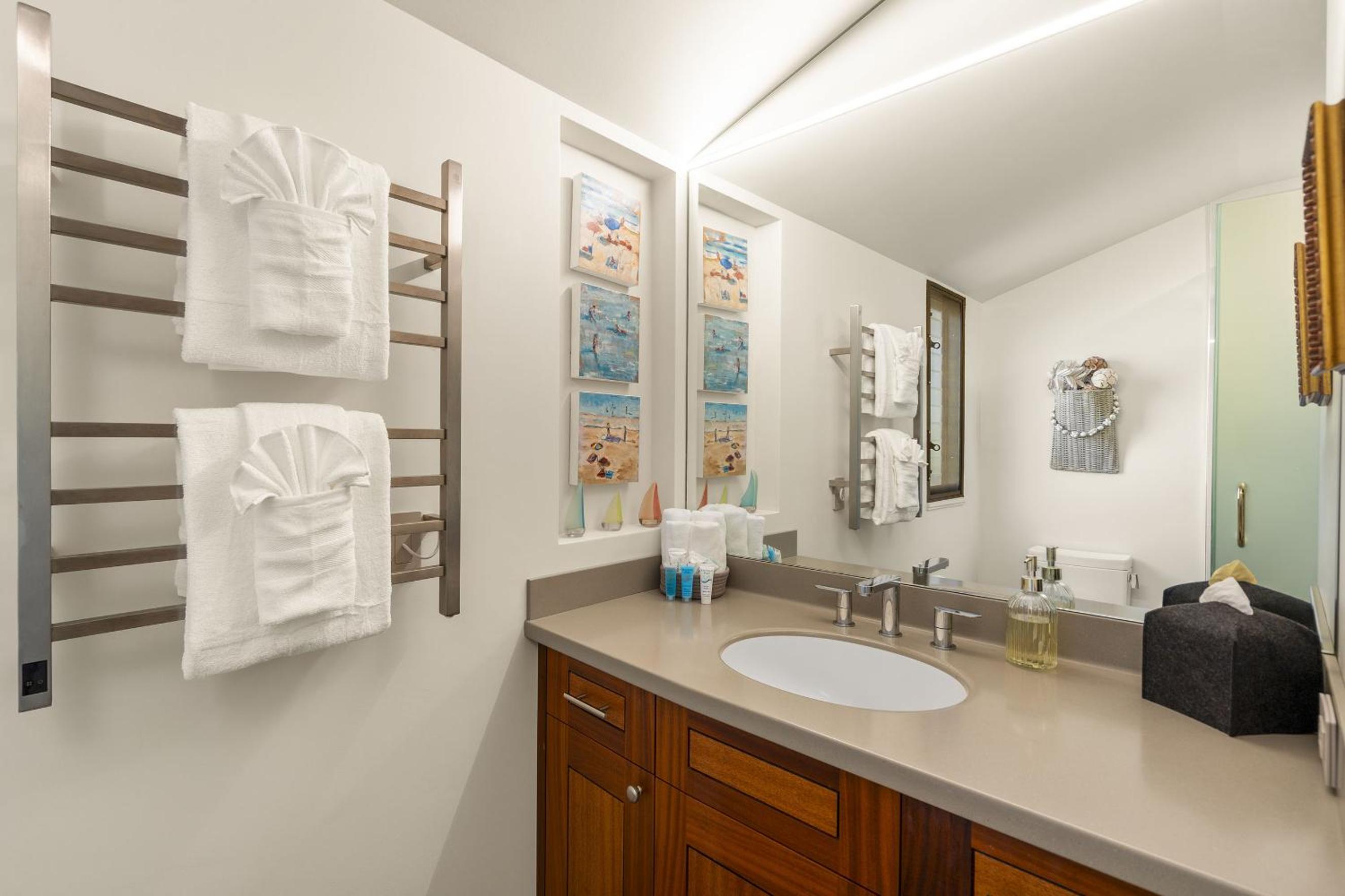 Wailea Elua 204 - Luxury 1BR, 2BA Condo, Stunning Ocean Views & Modern Upgrades