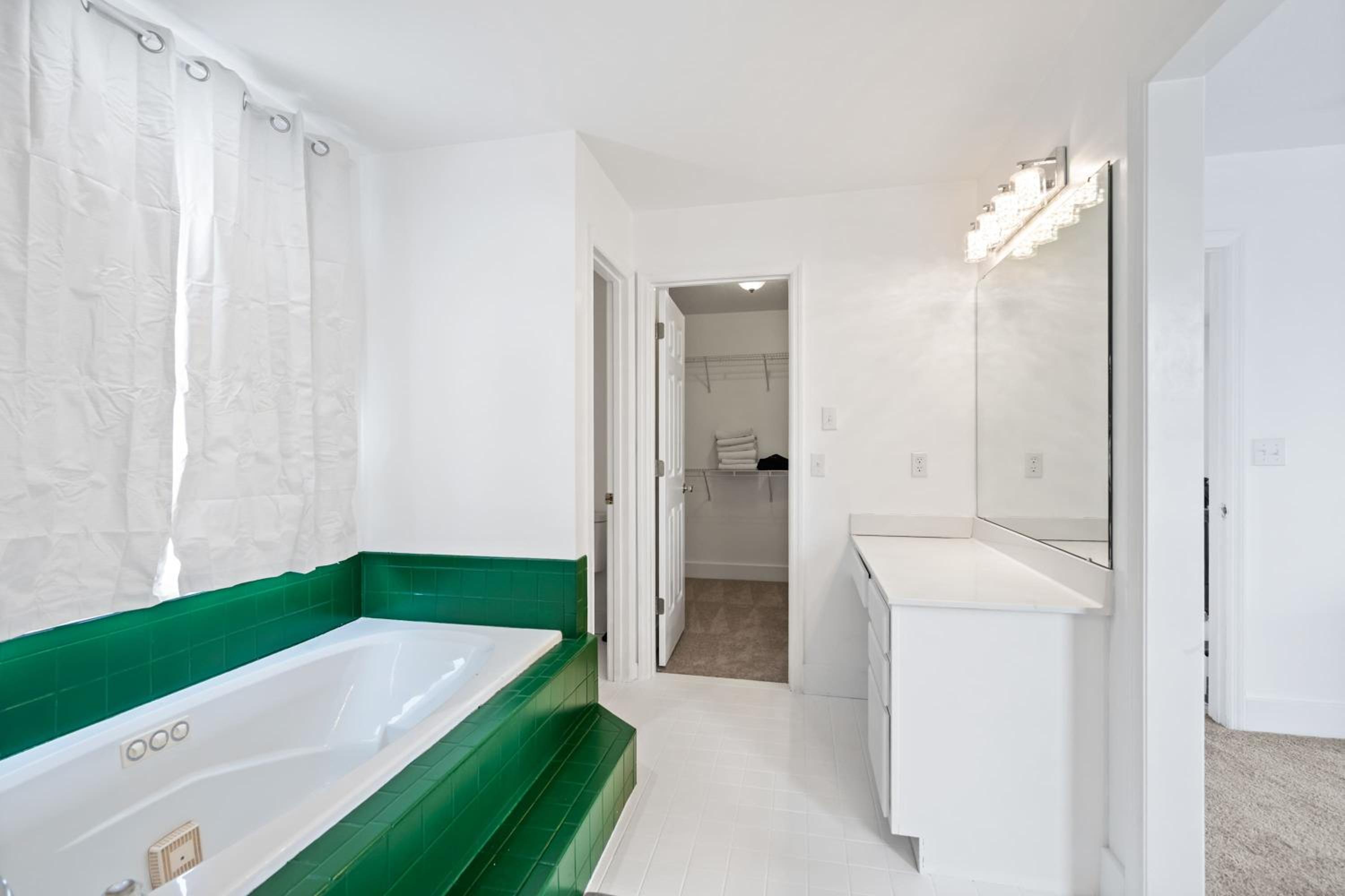 Nookside Grand Estate For 8