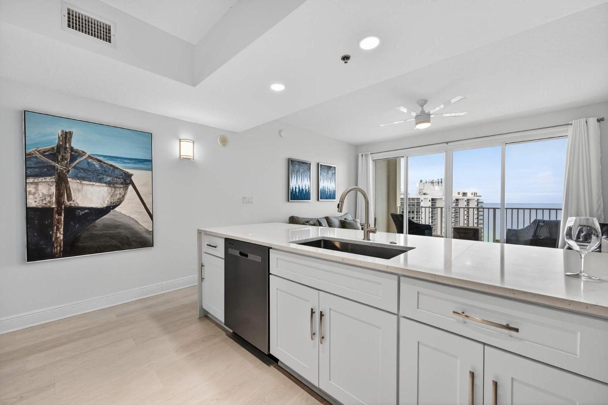 Easy Gogh'n Beach Stay for 5