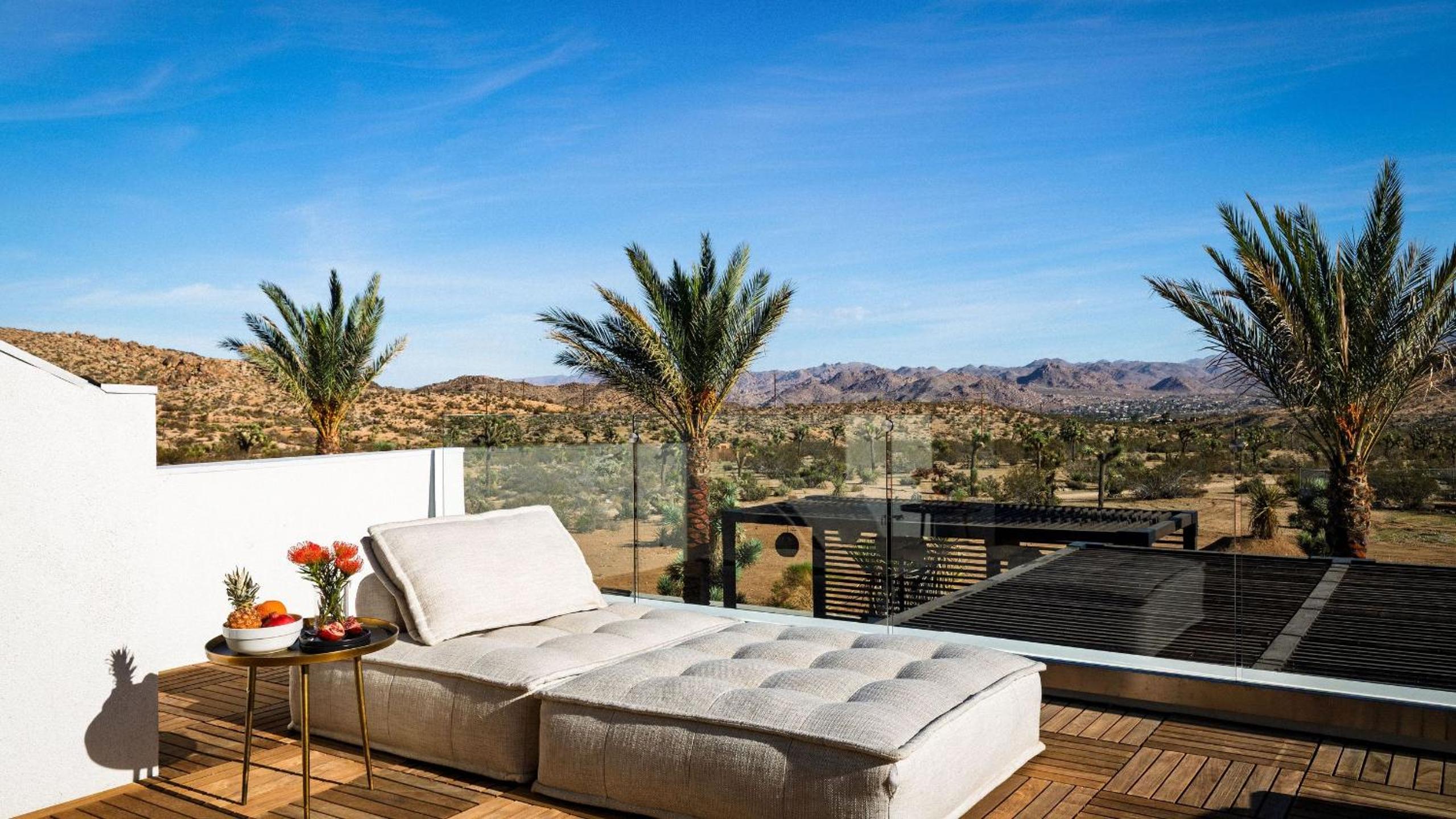 Iconic 6BR Desert Retreat w Pool Pickleball Fire Pit Joshua Tree Mansion by AvantStay