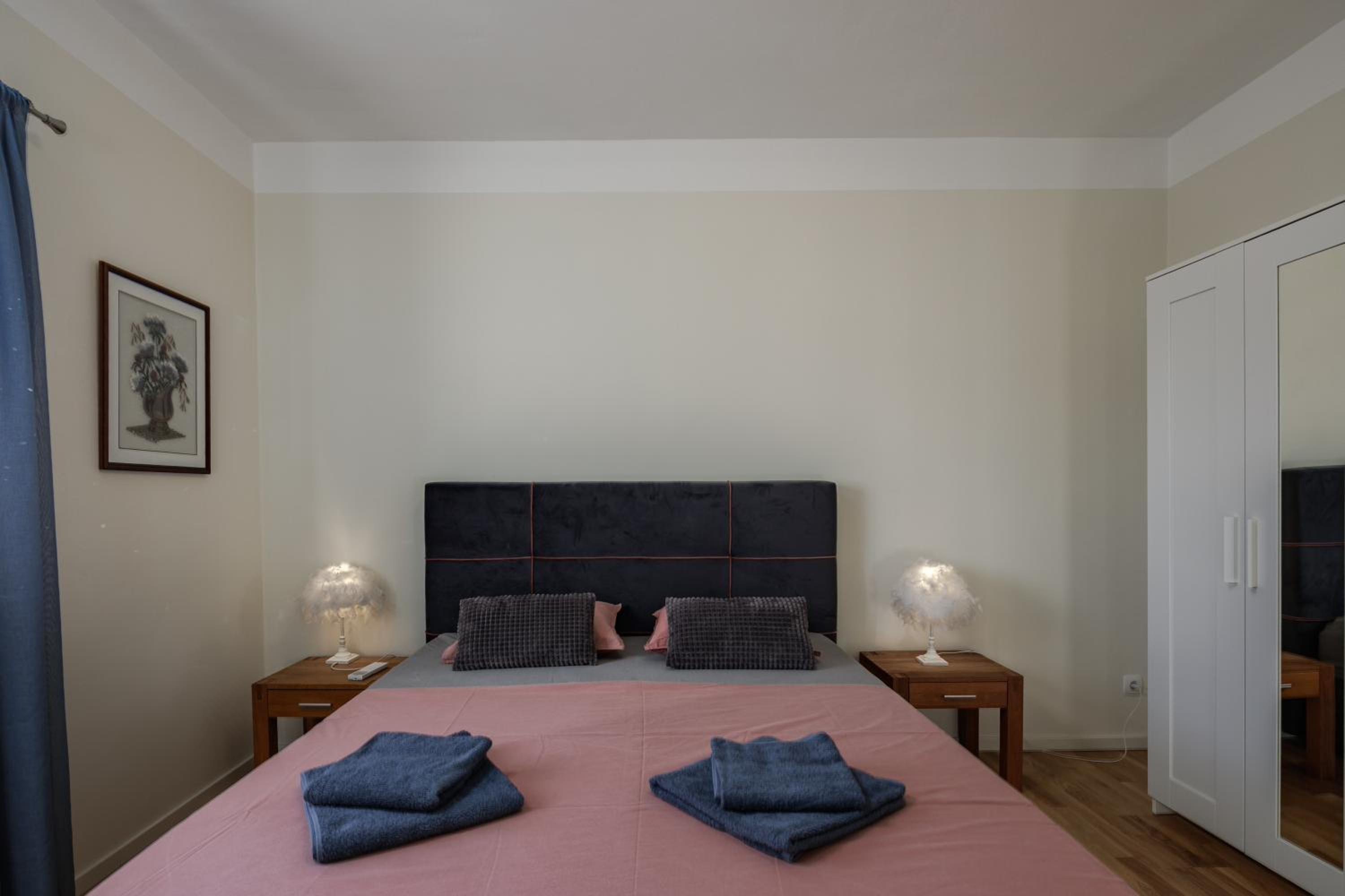 Casa Berton - Heated Saltwater Pool - Happy Rentals