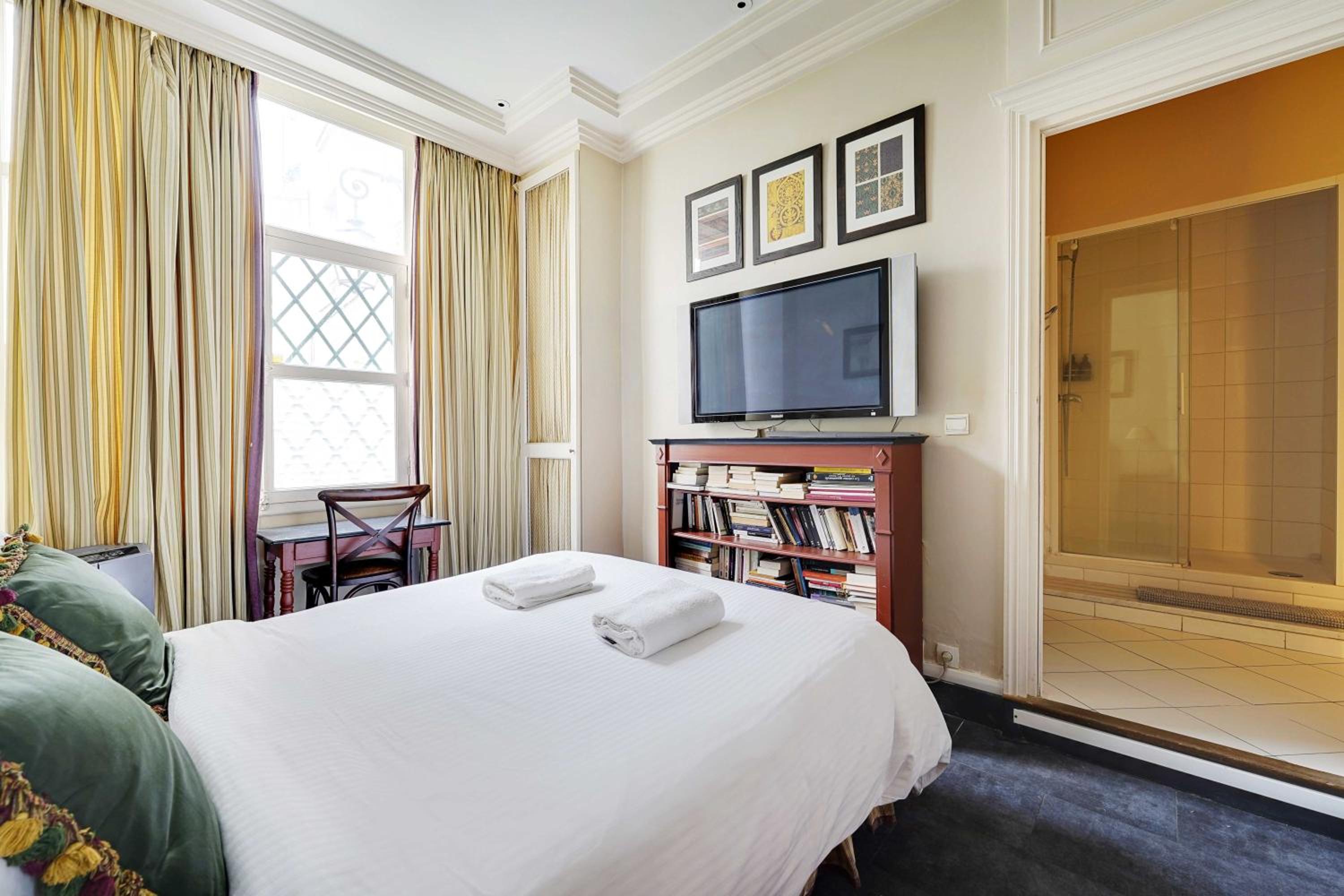Historic elegance in the heart of the Marais - 6P 2BDR