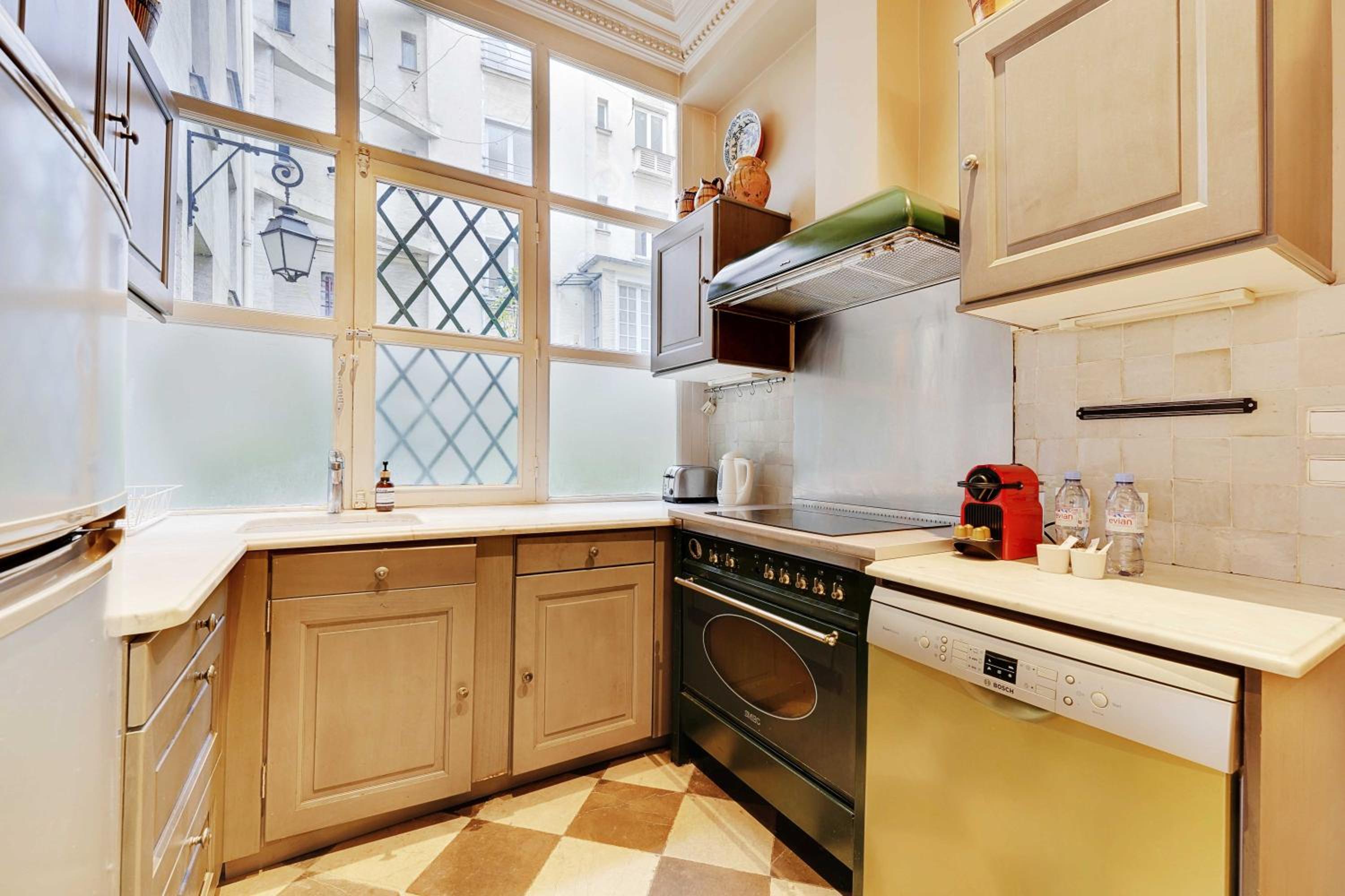 Historic elegance in the heart of the Marais - 6P 2BDR