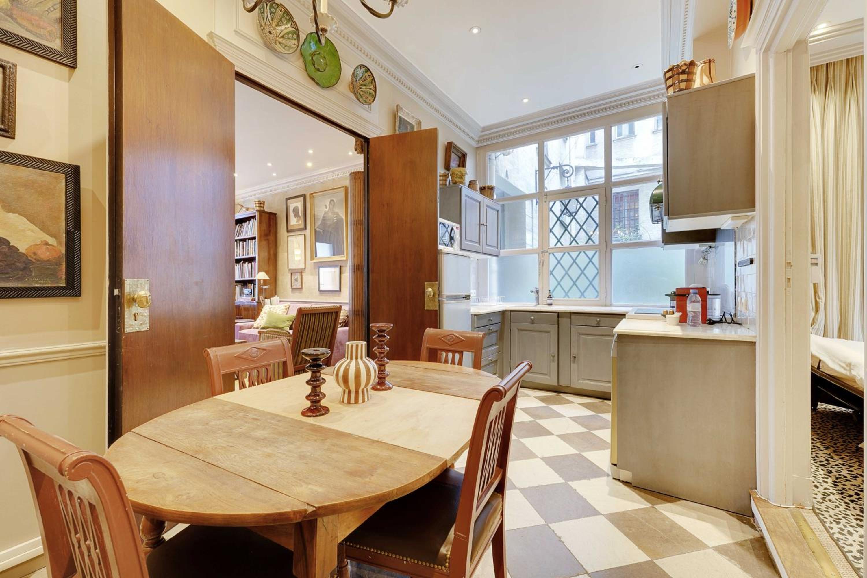 Historic elegance in the heart of the Marais - 6P 2BDR