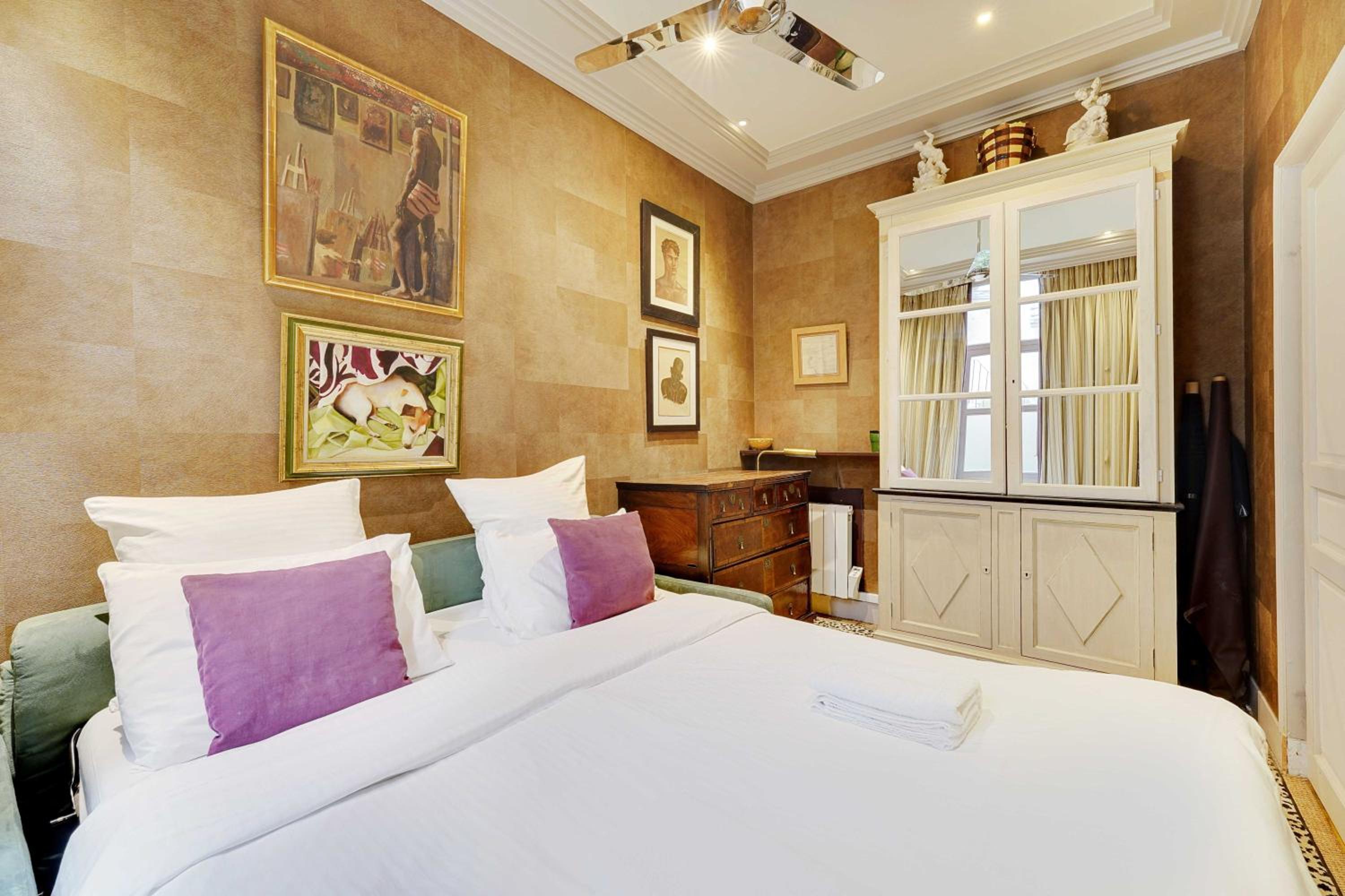 Historic elegance in the heart of the Marais - 6P 2BDR