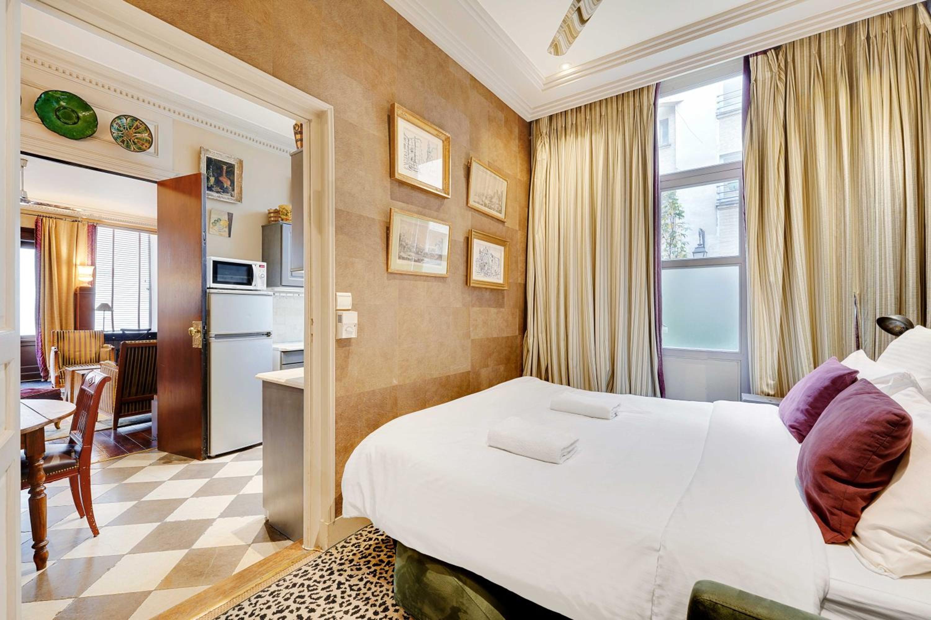 Historic elegance in the heart of the Marais - 6P 2BDR
