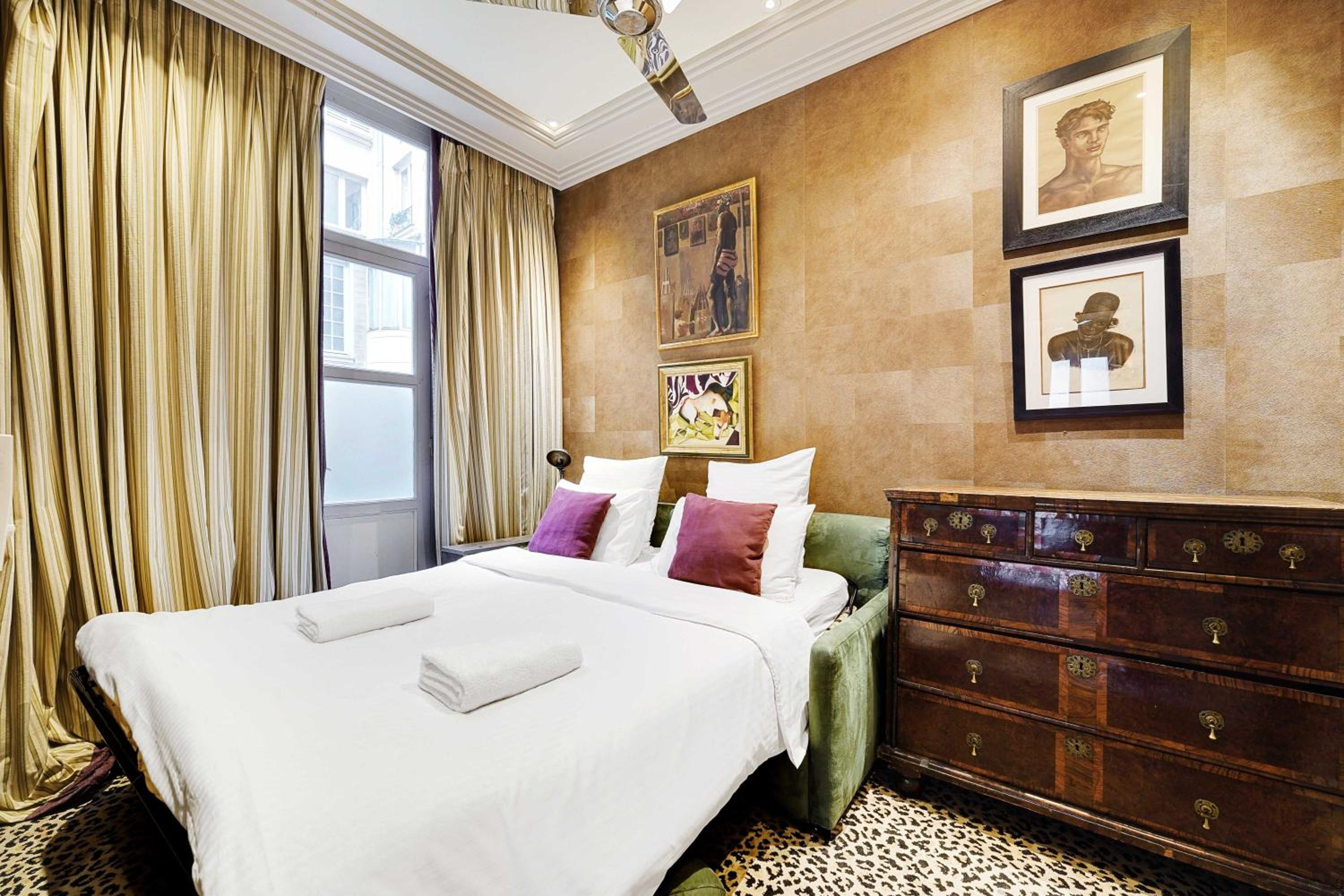 Historic elegance in the heart of the Marais - 6P 2BDR