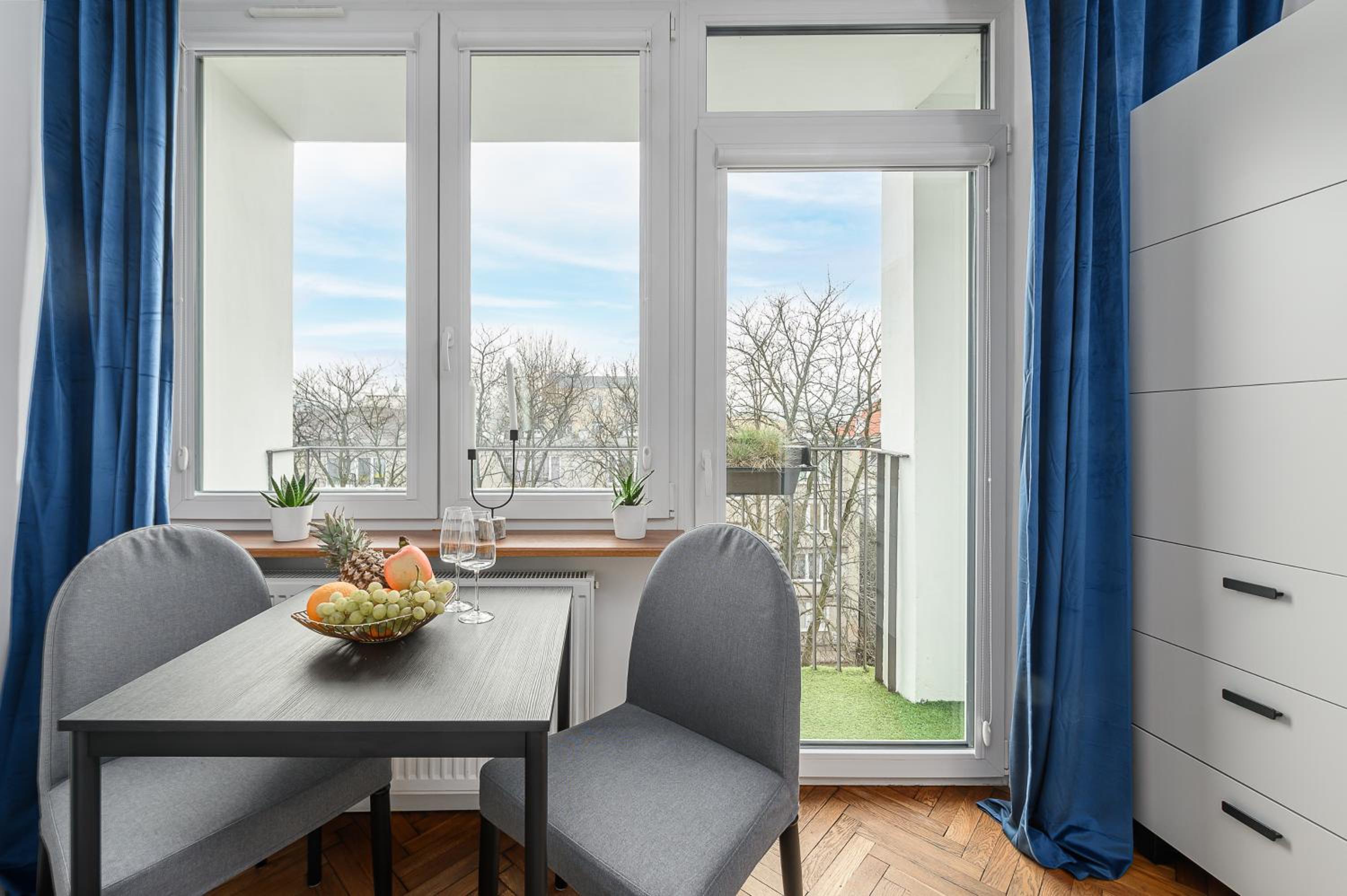 Lumina 2-room apartment near the Old Town