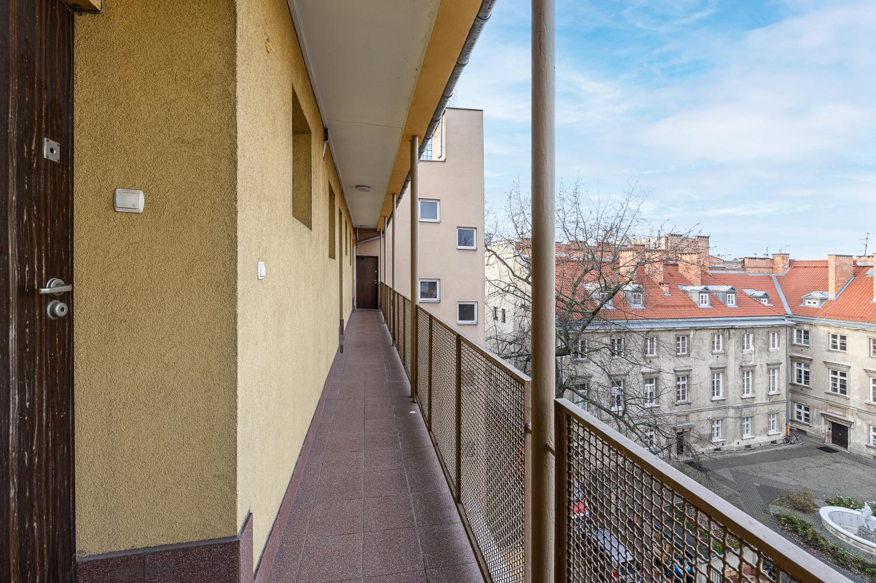 Lumina 2-room apartment near the Old Town