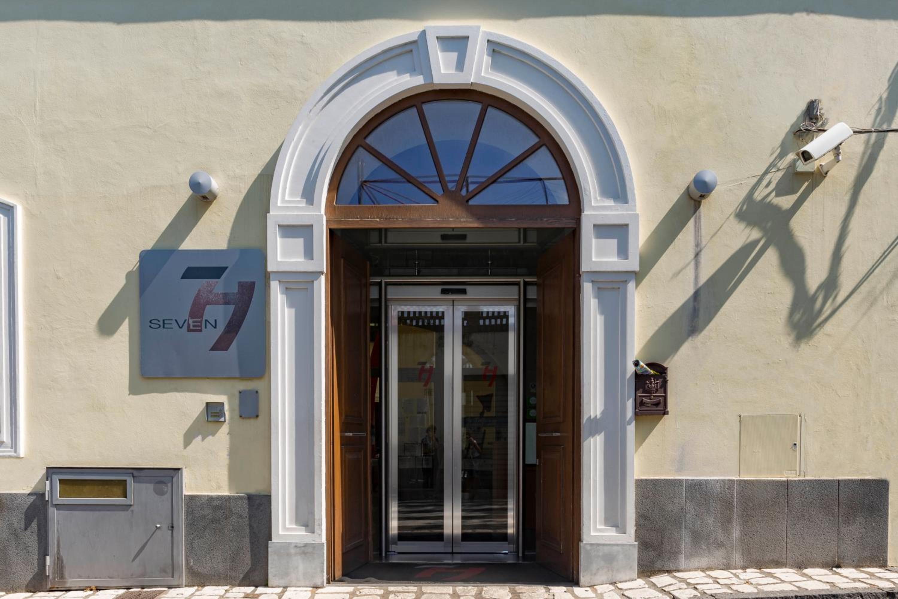 Seven Hostel & Rooms, photo 16