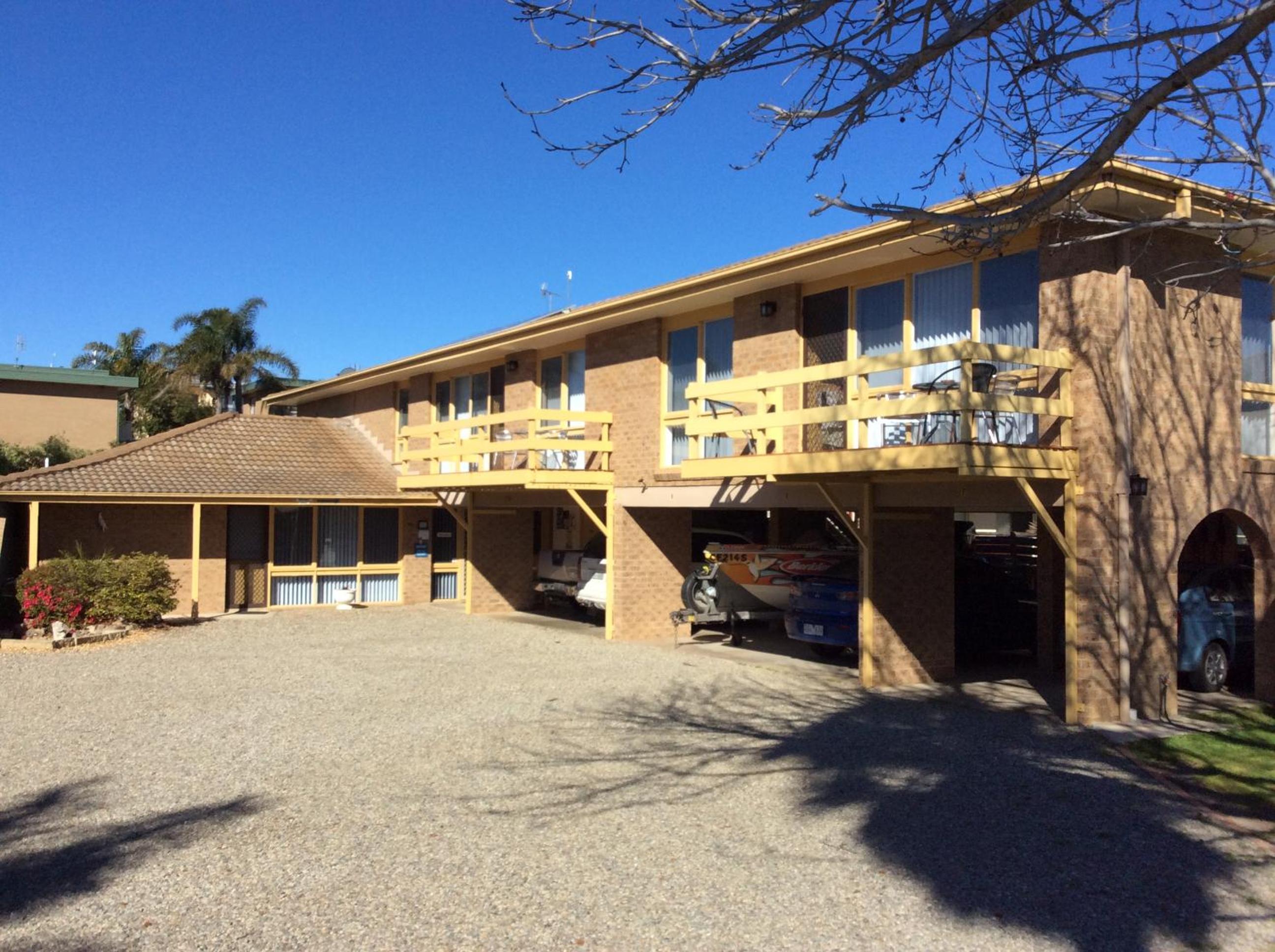 Como Lodge view 4