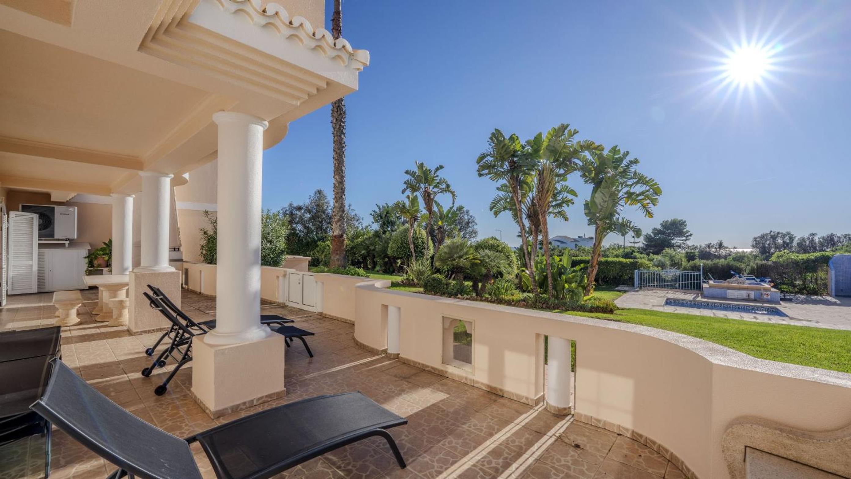 Praia da Marinha Apartment