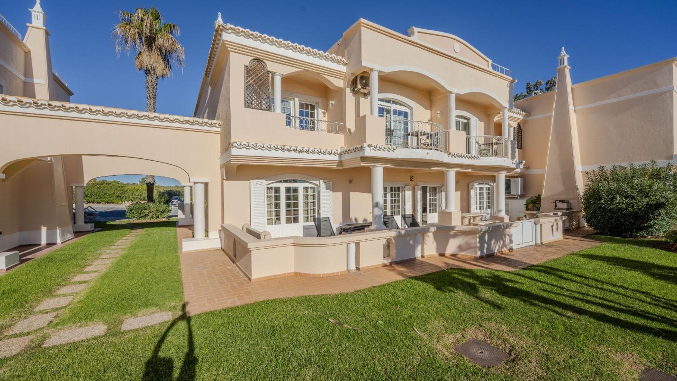 Praia da Marinha Apartment