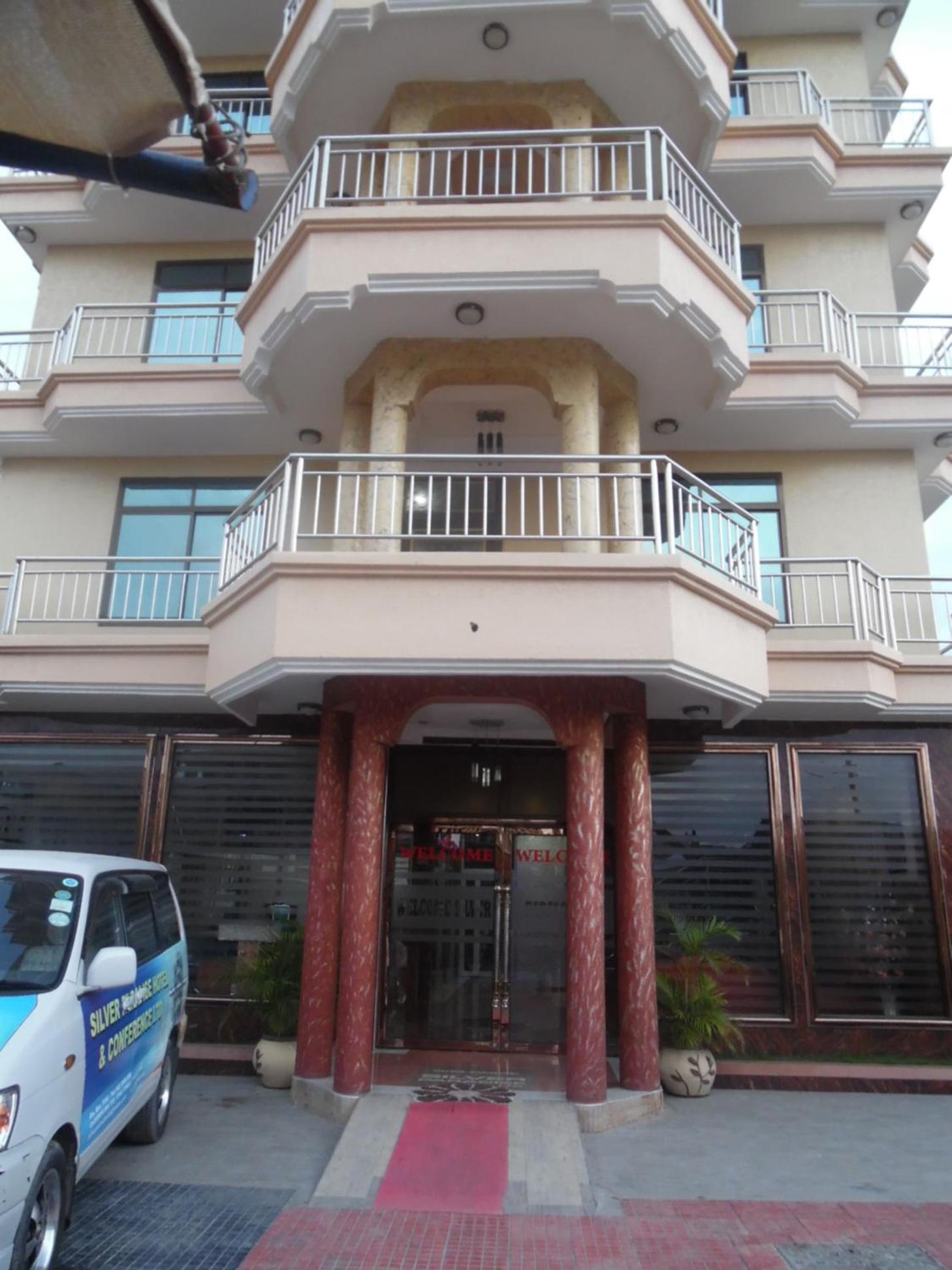 Silver Paradise Hotel