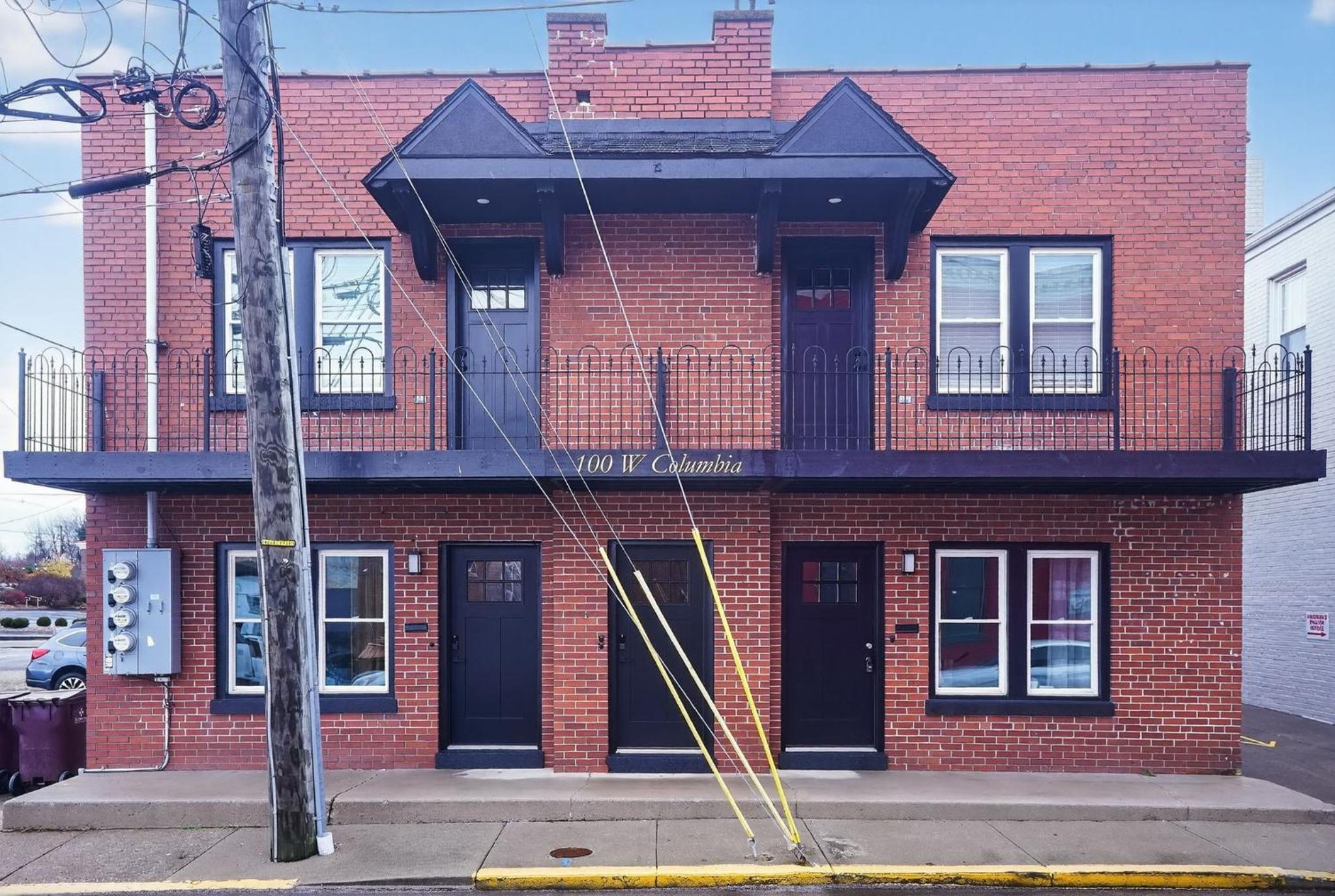 Rustic KY Retreat, Columbia House Unit B apts