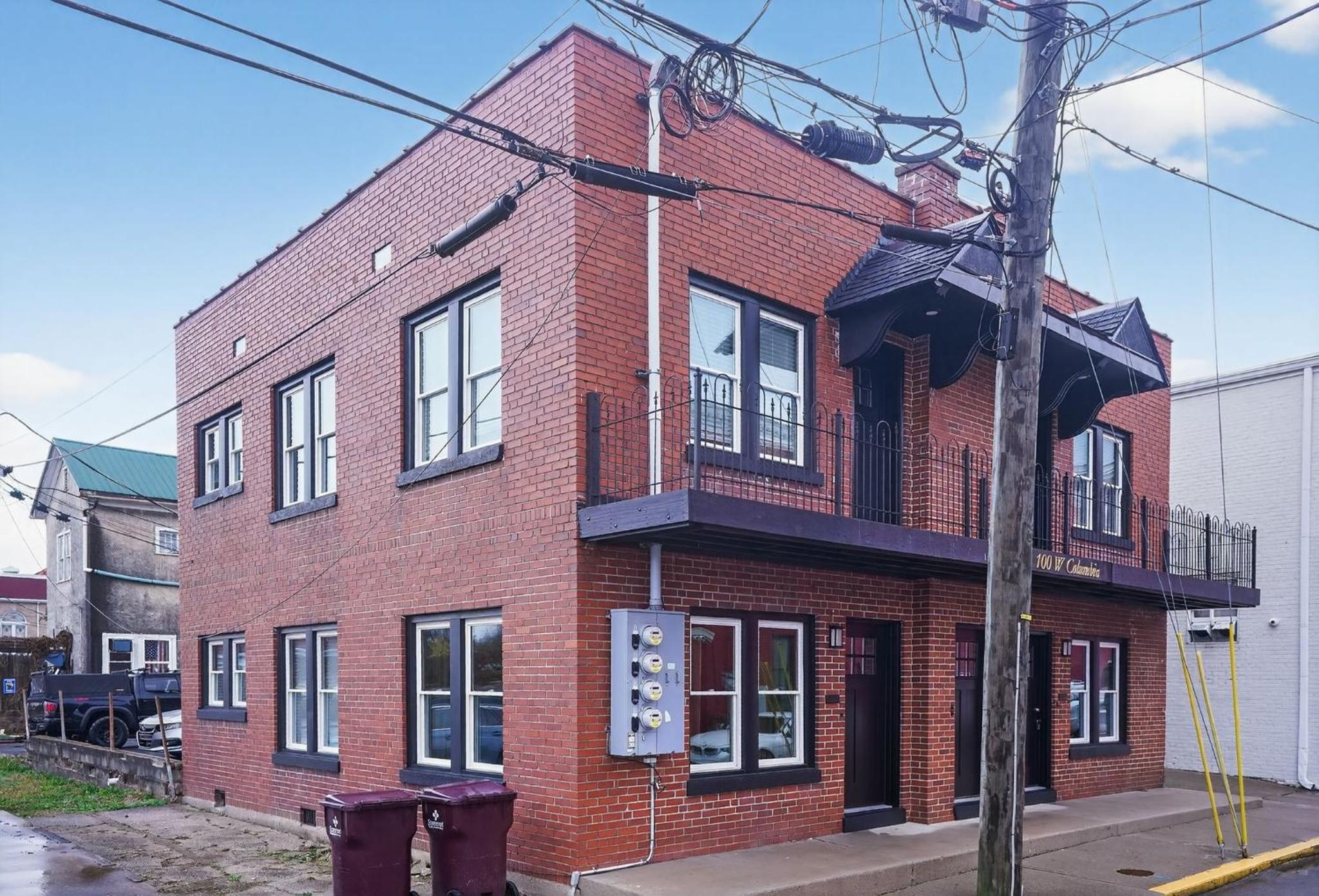 Rustic KY Retreat, Columbia House Unit B apts