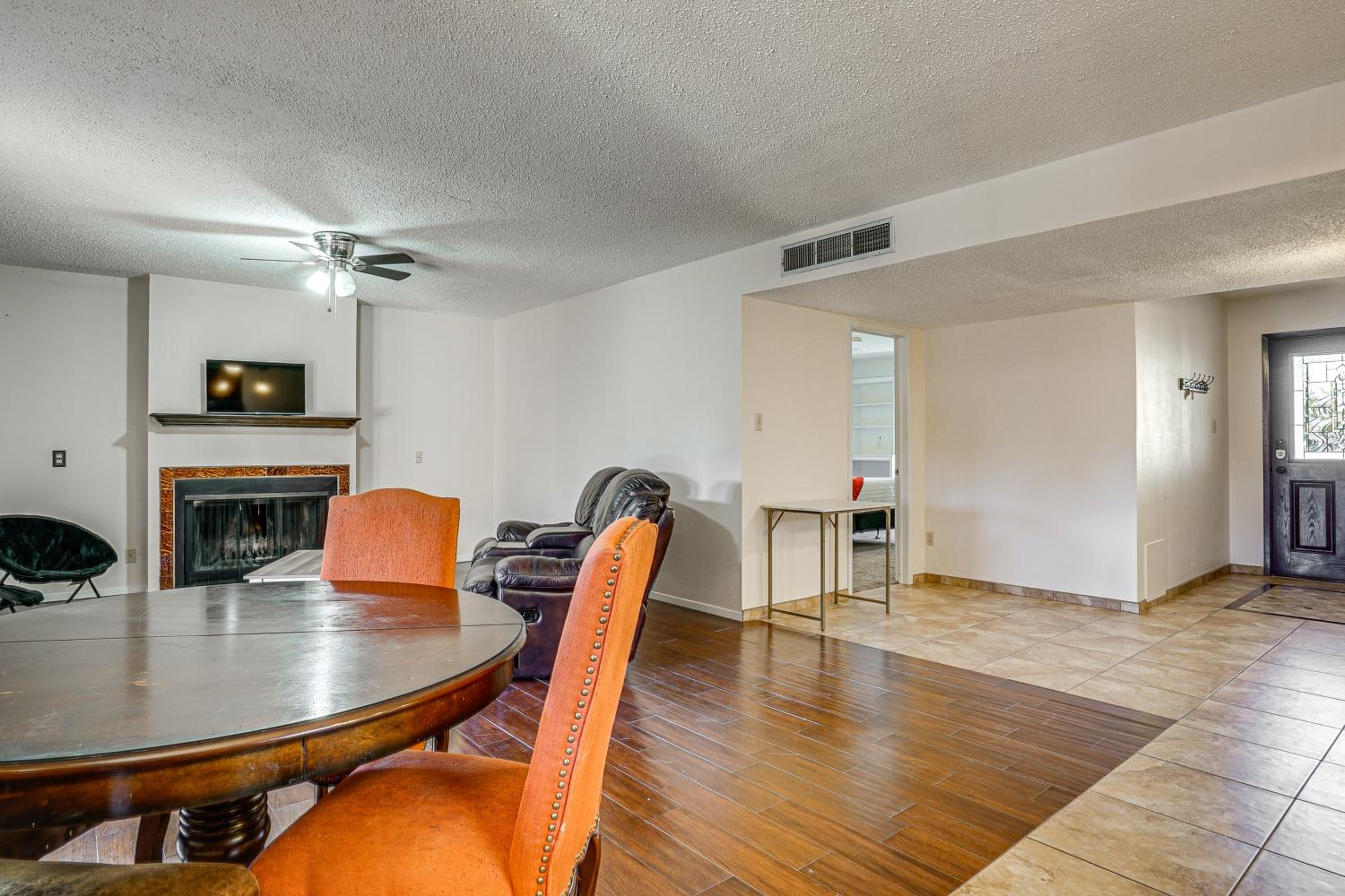 1 Mi to NMSU! Las Cruces Home with Pet-Friendly Yard