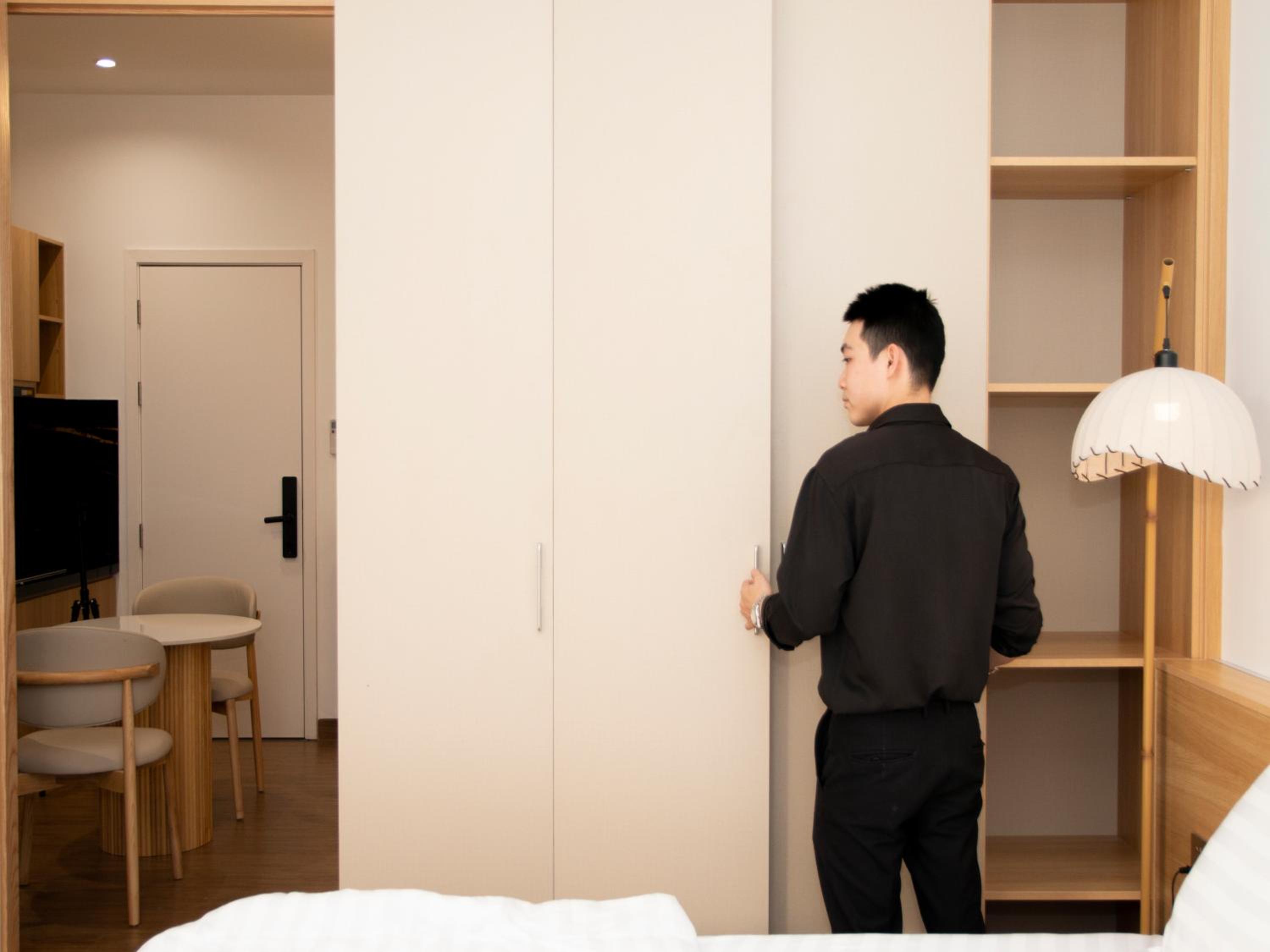 GO VILLA - ApartHotel Thao Dien