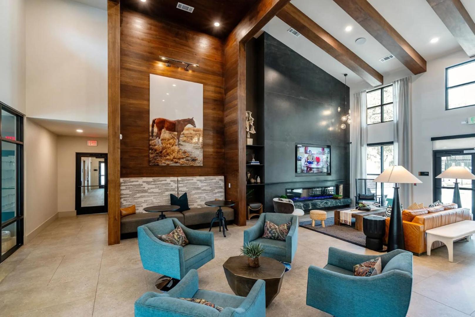 Landing Modern 1BD Gym Pool