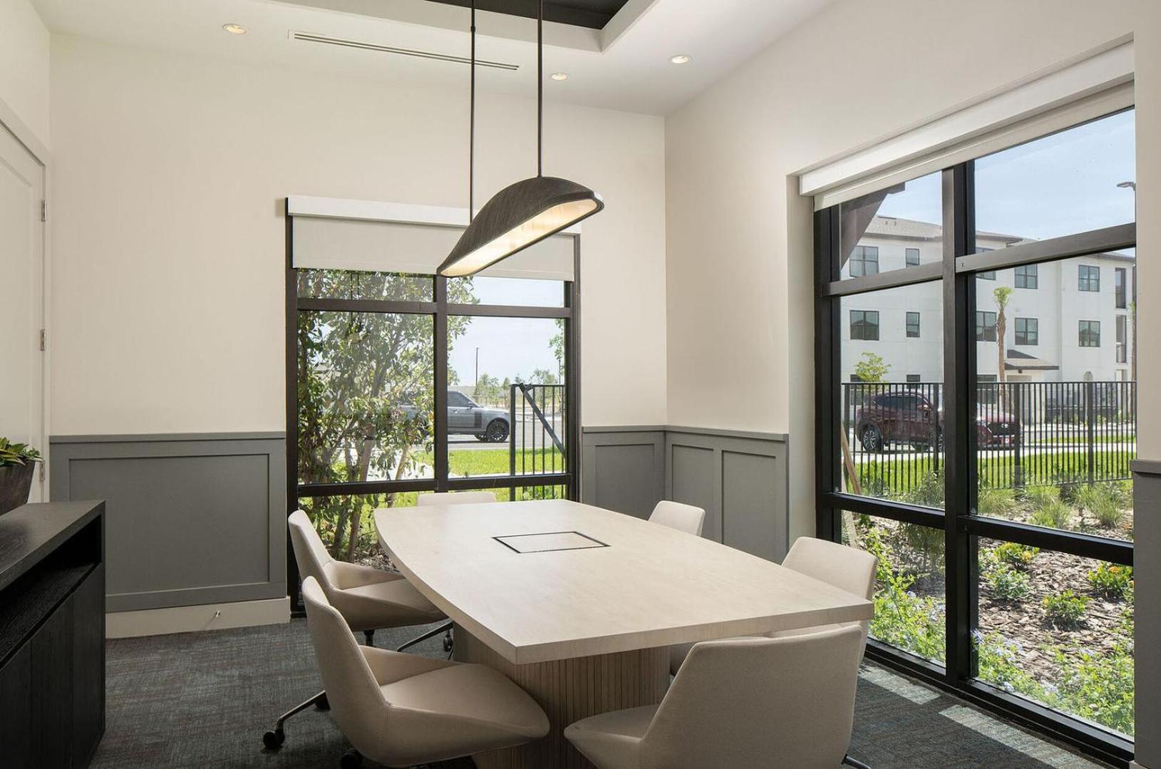 Landing Modern 1BD Clubhouse Pool