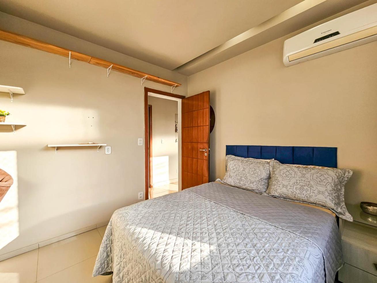 Apto com 3 quartos, Ar e Wi-Fi a 100m da Praia