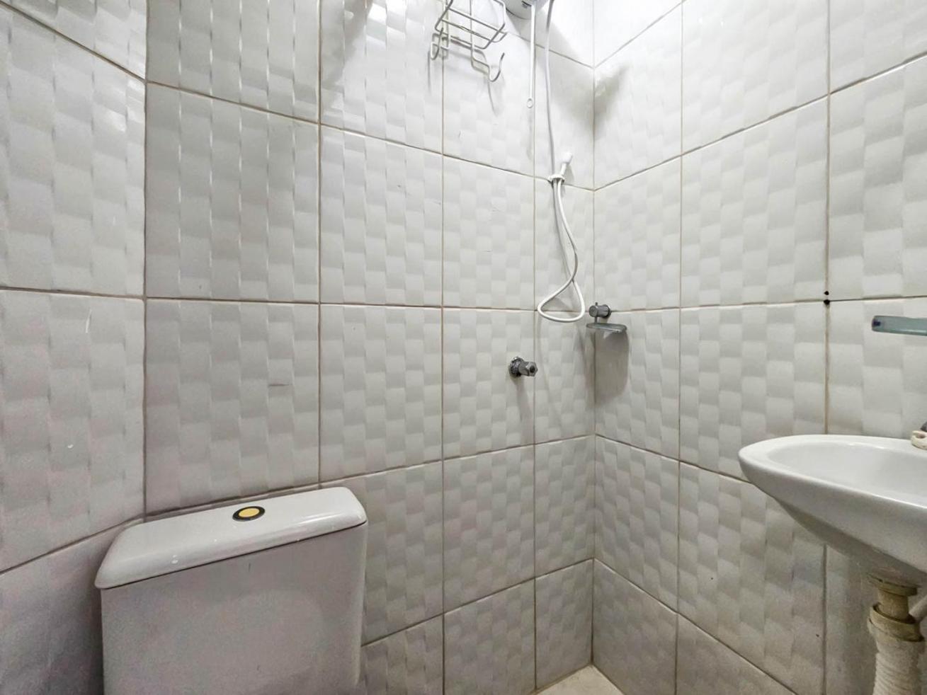 Apto com 3 quartos, Ar e Wi-Fi a 100m da Praia