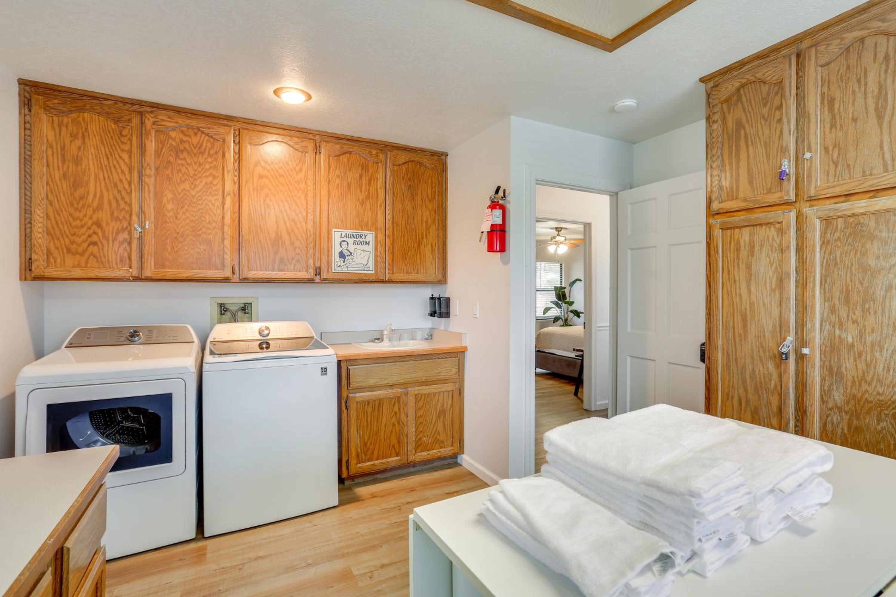 Quiet and Family Friendly! Rural Home Near Mt Shasta