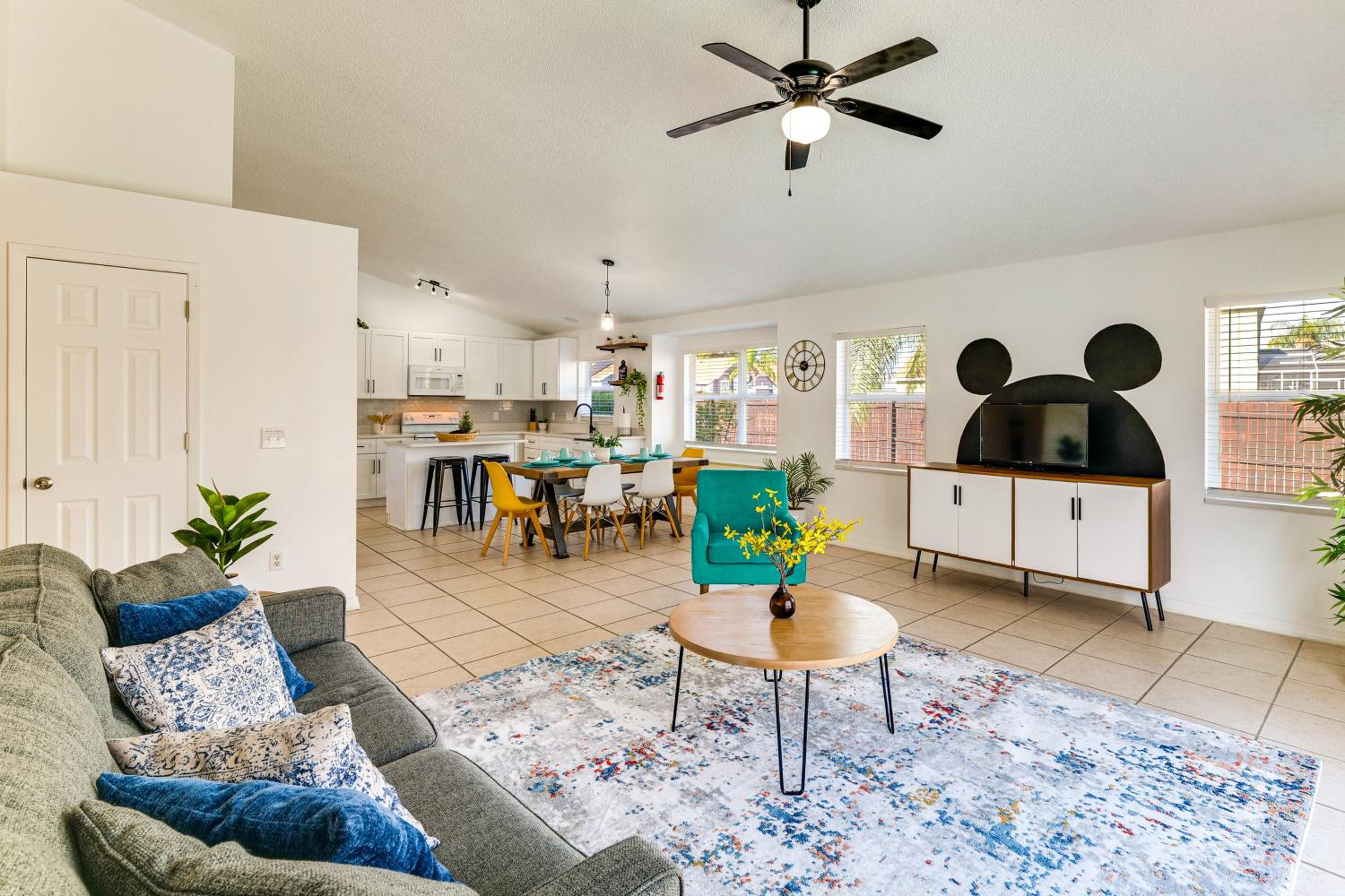 7 Mi to Disney Parks Family Getaway with Game Room