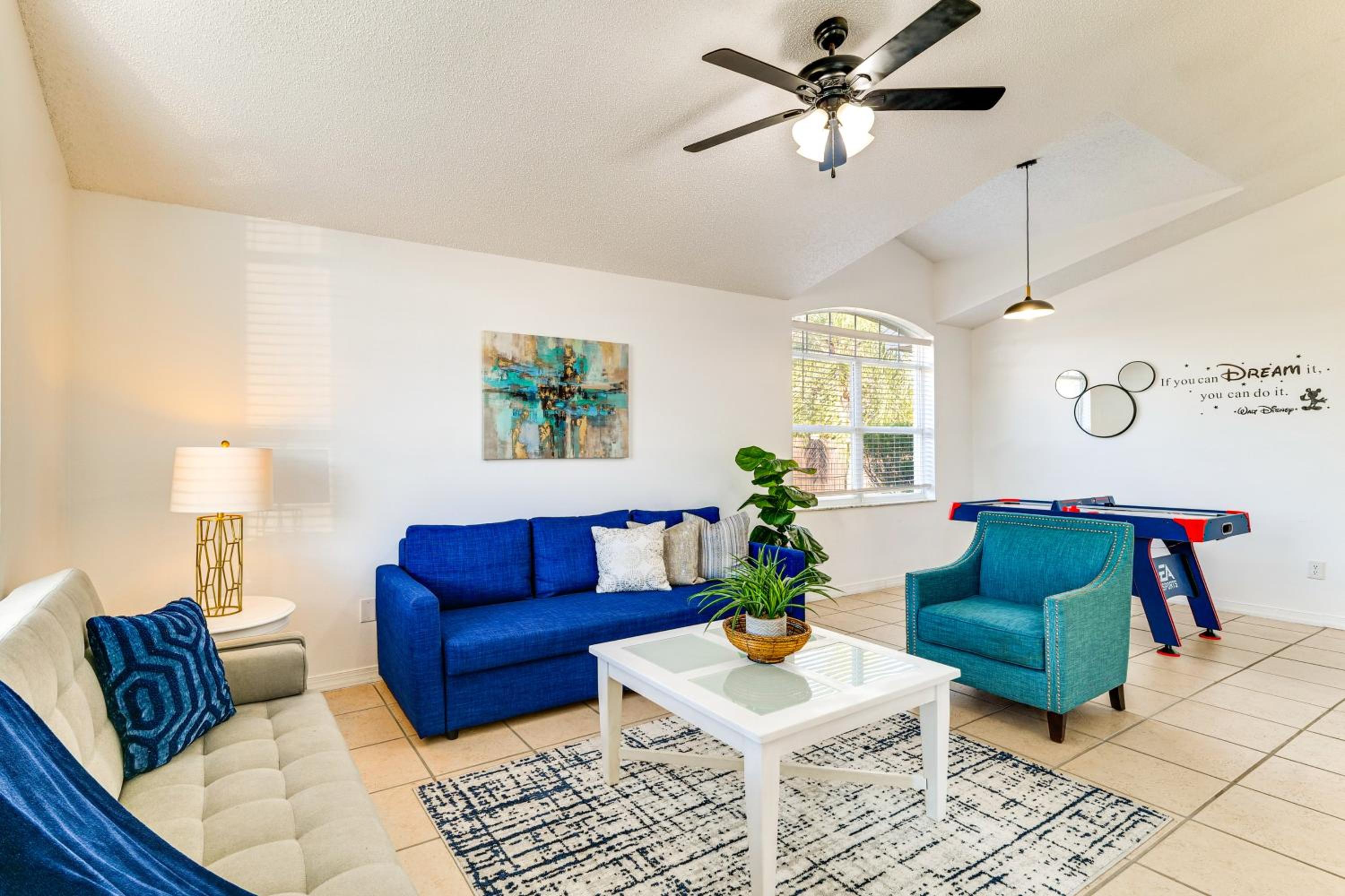 7 Mi to Disney Parks Family Getaway with Game Room