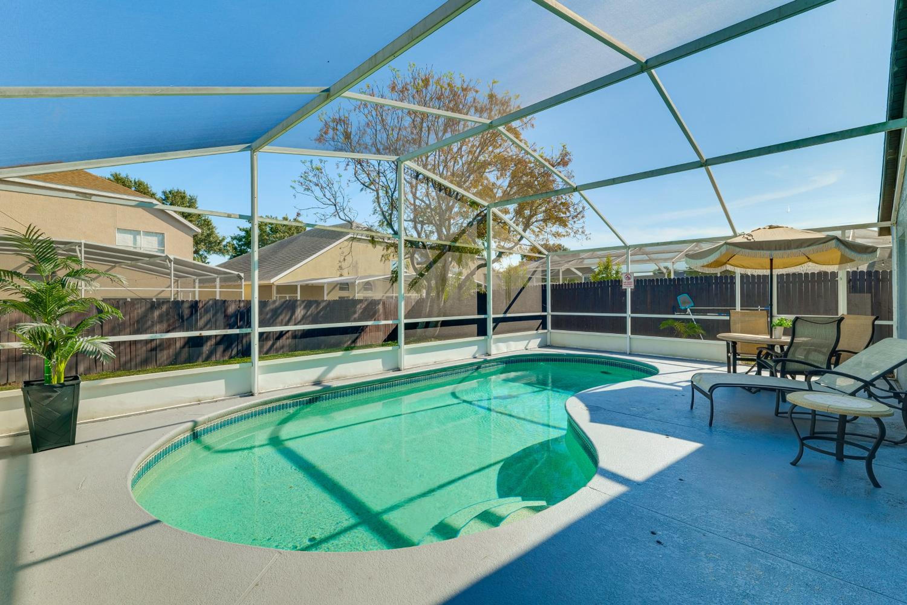 7 Mi to Disney Parks Family Getaway with Game Room
