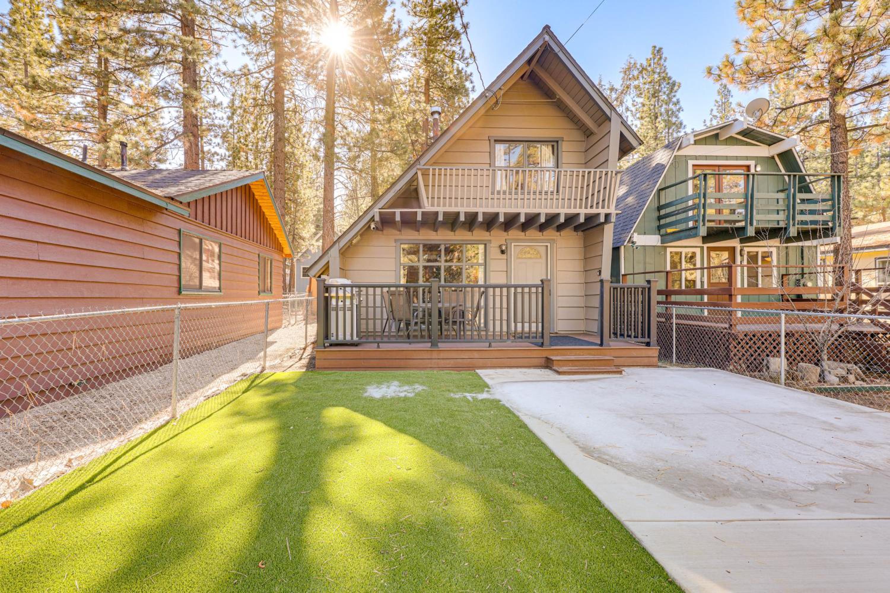 Walk to Trolley! Big Bear Family Cabin with Deck