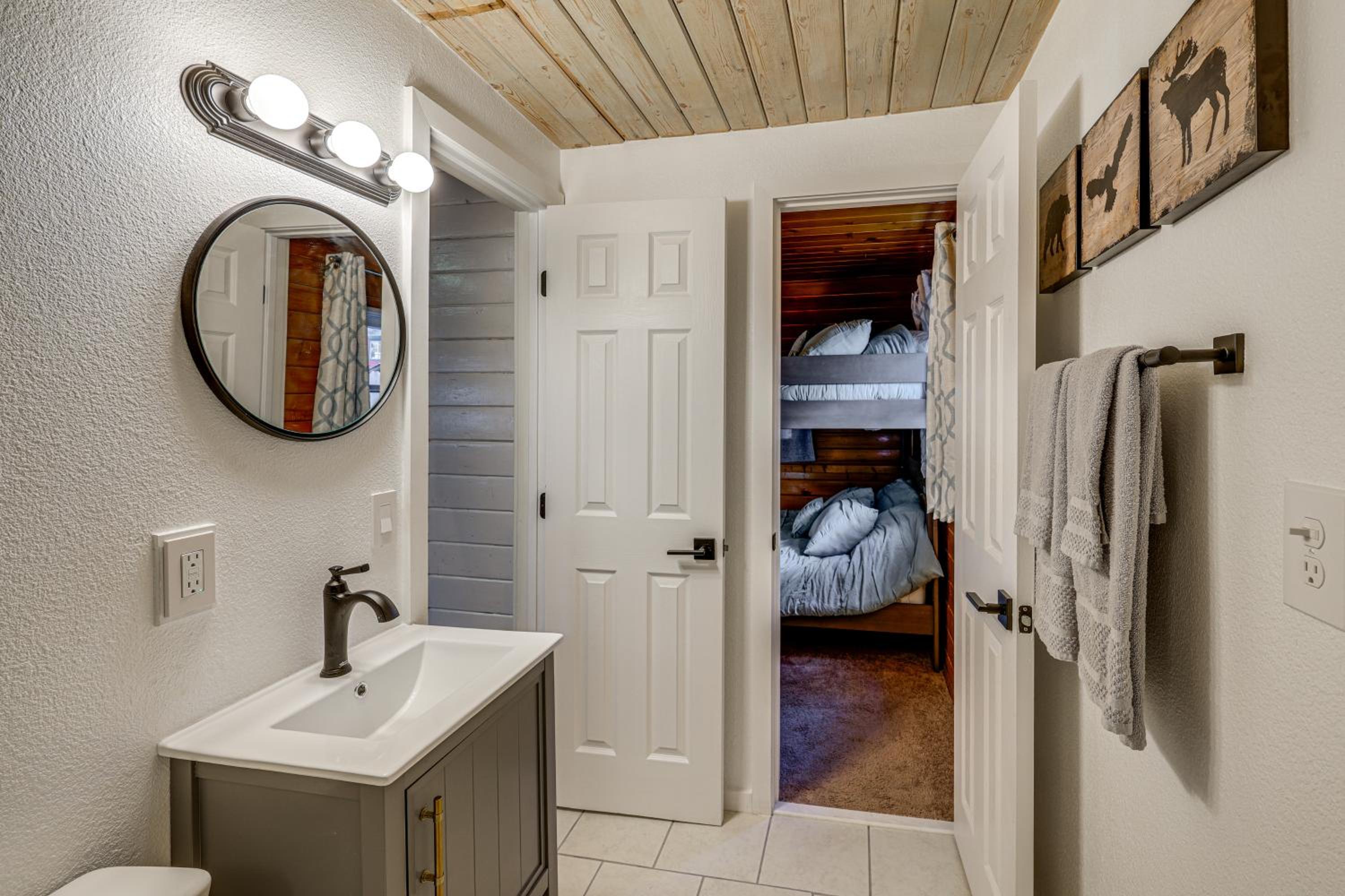 Walk to Trolley! Big Bear Family Cabin with Deck
