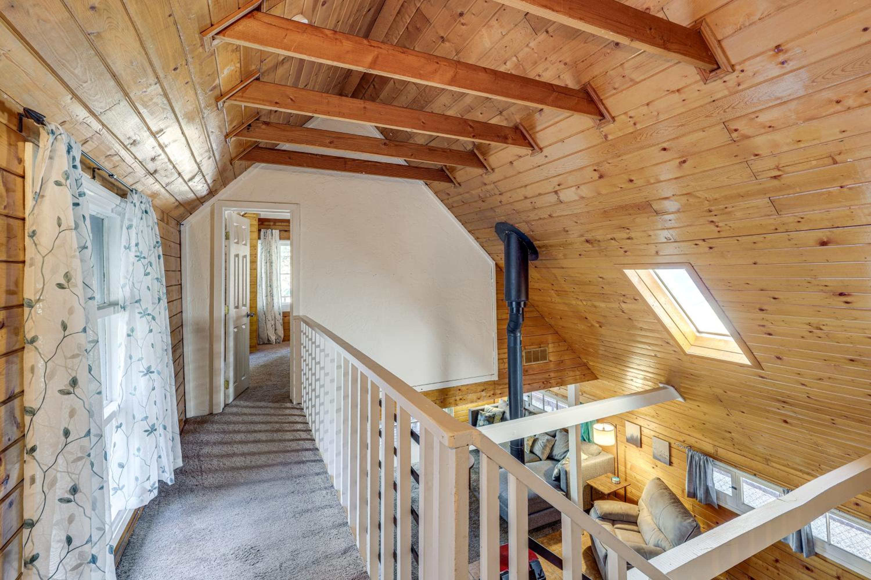 Walk to Trolley! Big Bear Family Cabin with Deck