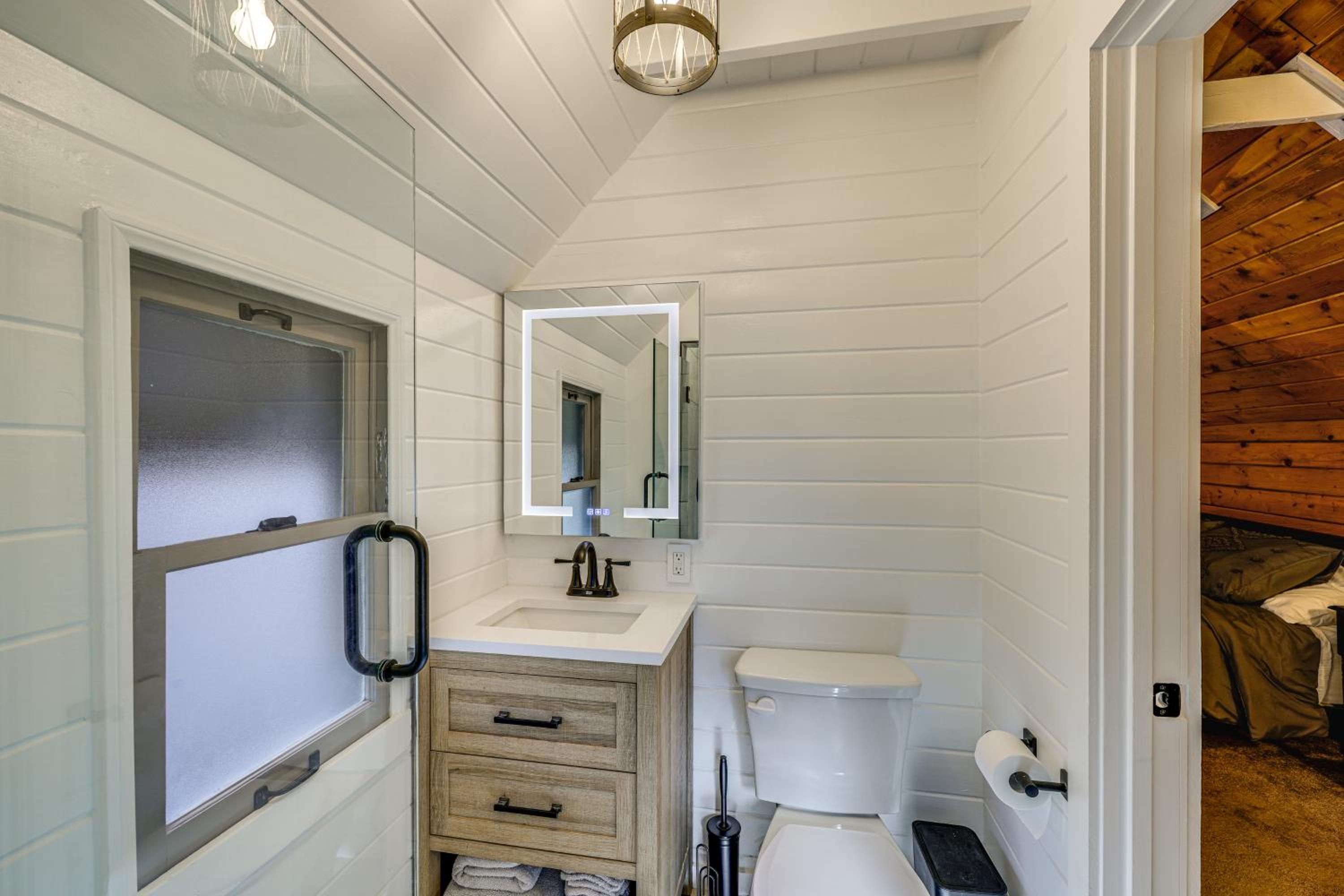Walk to Trolley! Big Bear Family Cabin with Deck