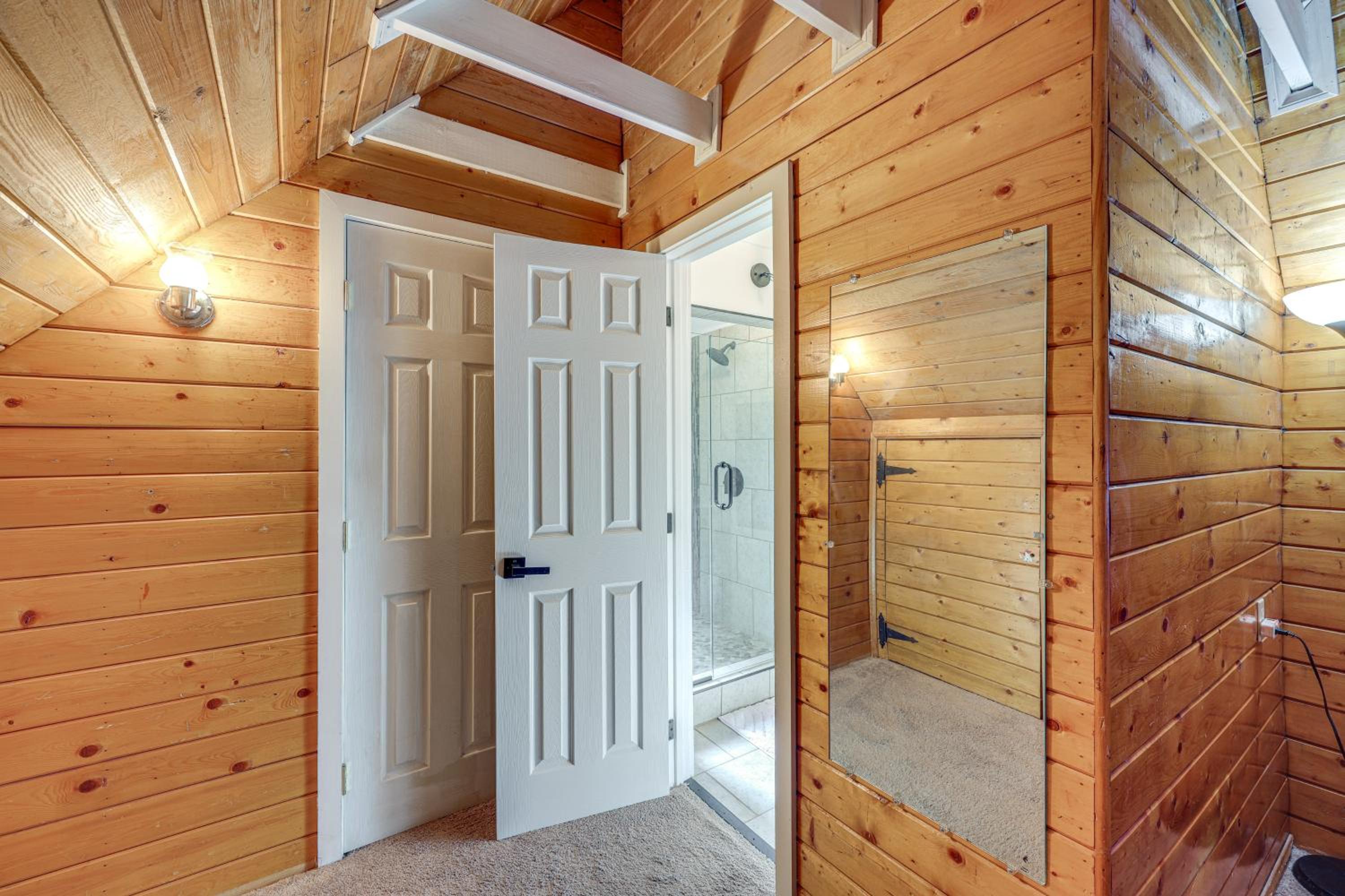 Walk to Trolley! Big Bear Family Cabin with Deck