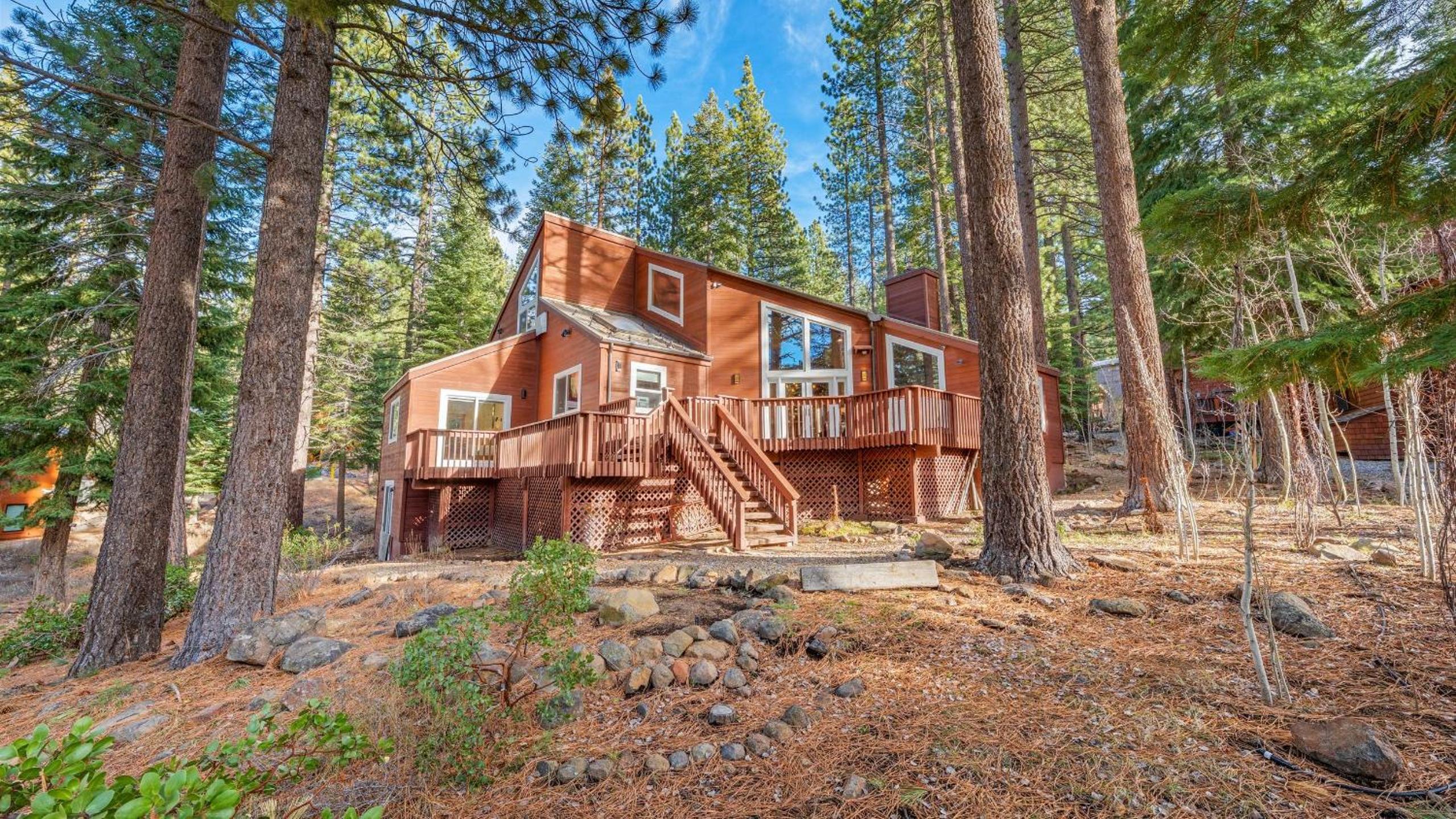 Near Ski Resorts Downtown Truckee Donner Lake Basque Lodge by AvantStay