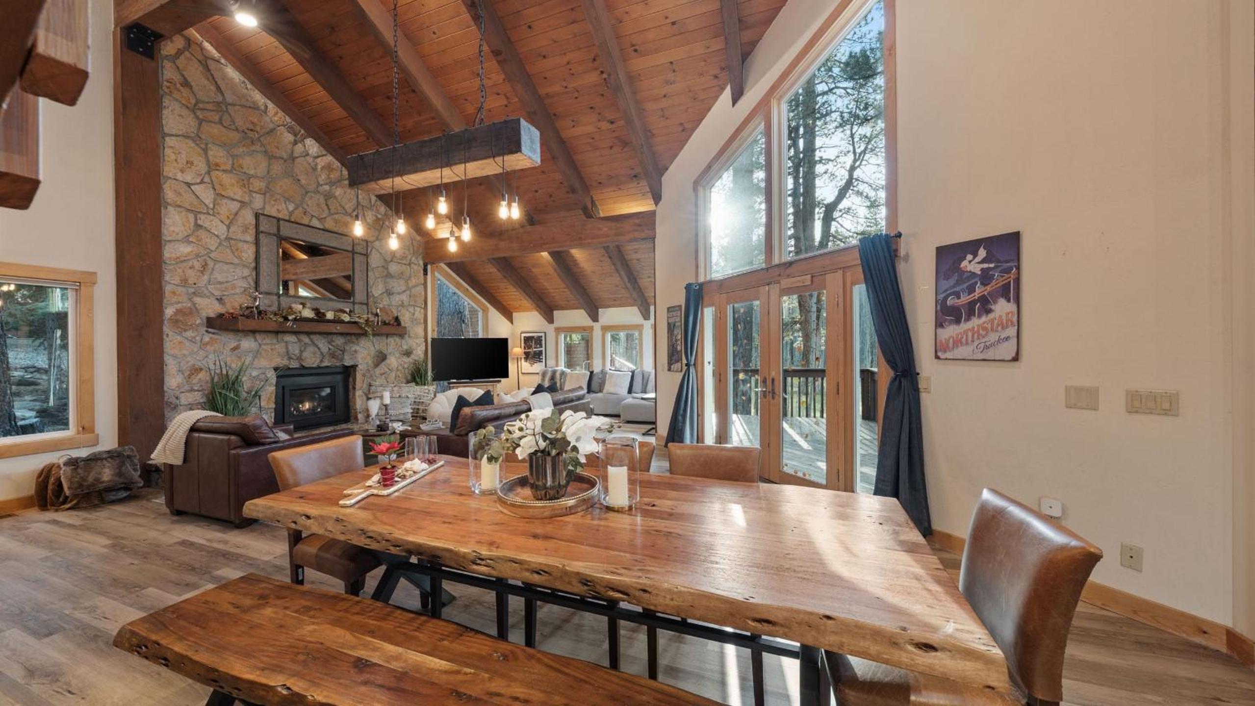 Near Ski Resorts Downtown Truckee Donner Lake Basque Lodge by AvantStay