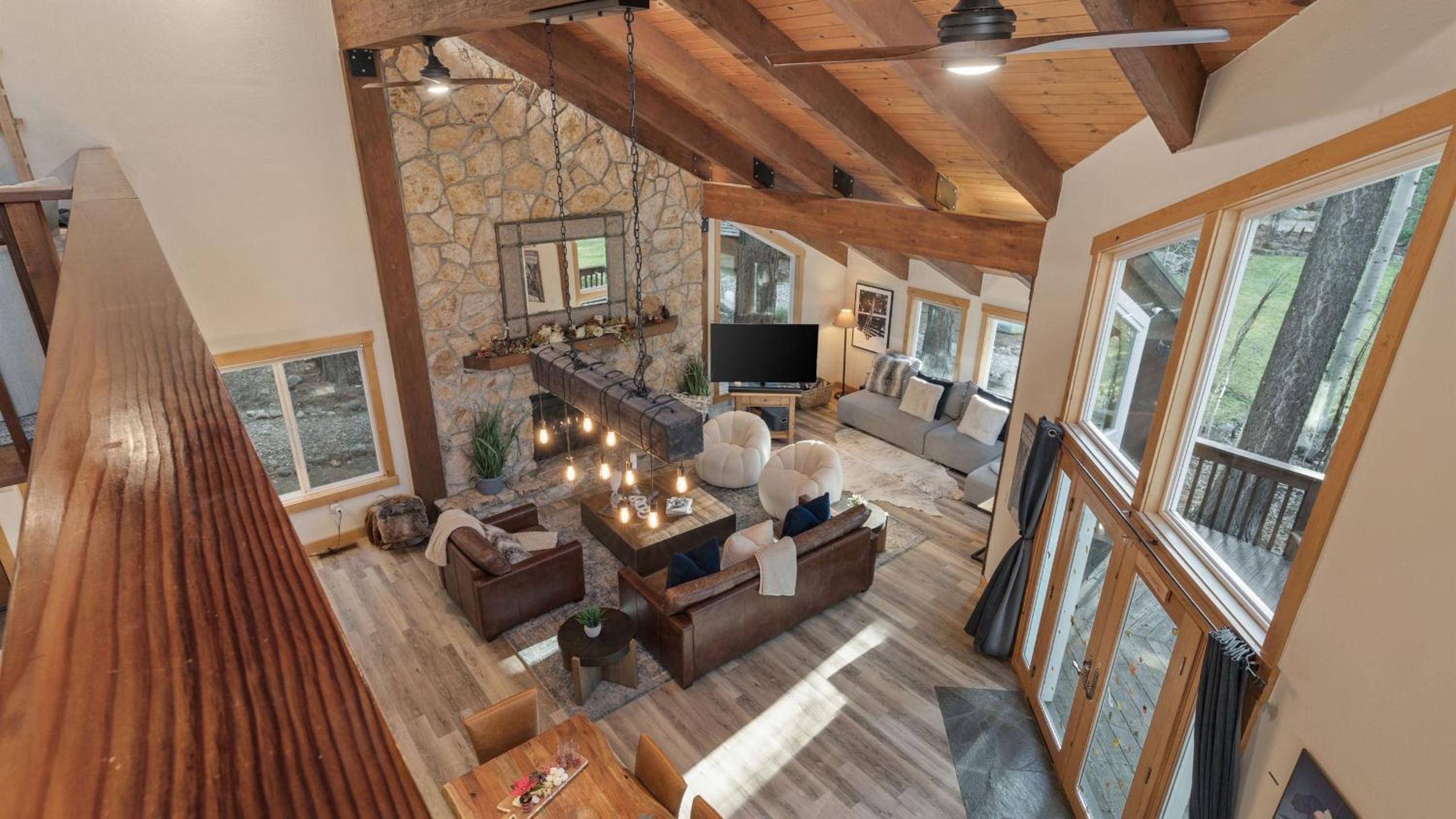 Near Ski Resorts Downtown Truckee Donner Lake Basque Lodge by AvantStay