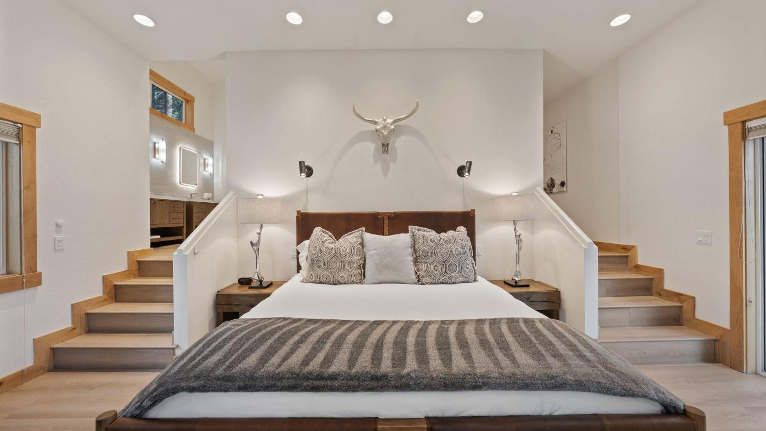 Near Ski Resorts Downtown Truckee Donner Lake Basque Lodge by AvantStay