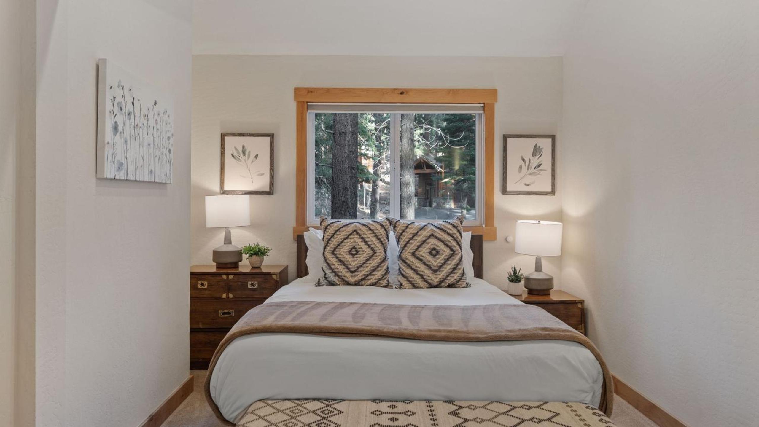Near Ski Resorts Downtown Truckee Donner Lake Basque Lodge by AvantStay