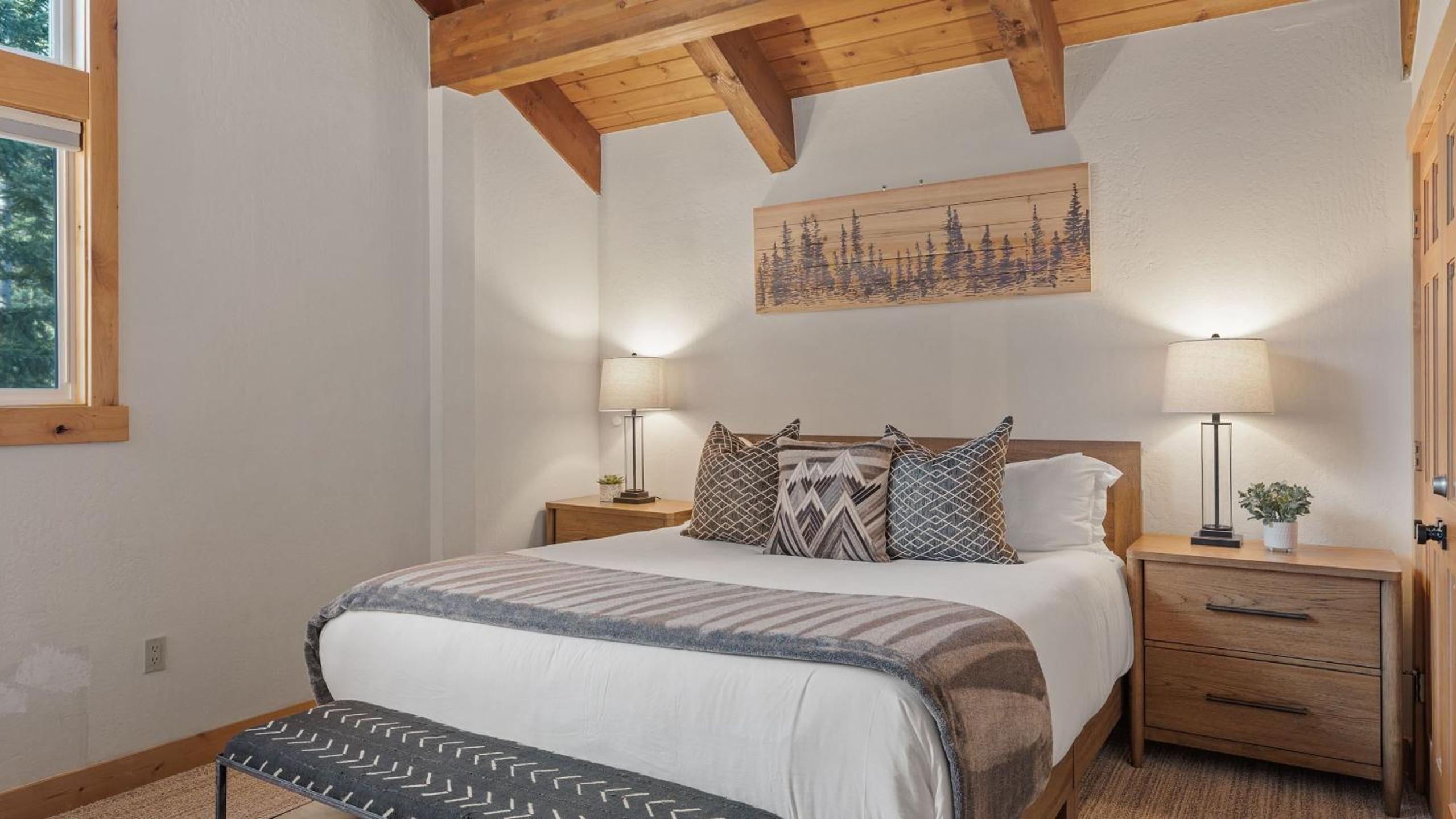 Near Ski Resorts Downtown Truckee Donner Lake Basque Lodge by AvantStay