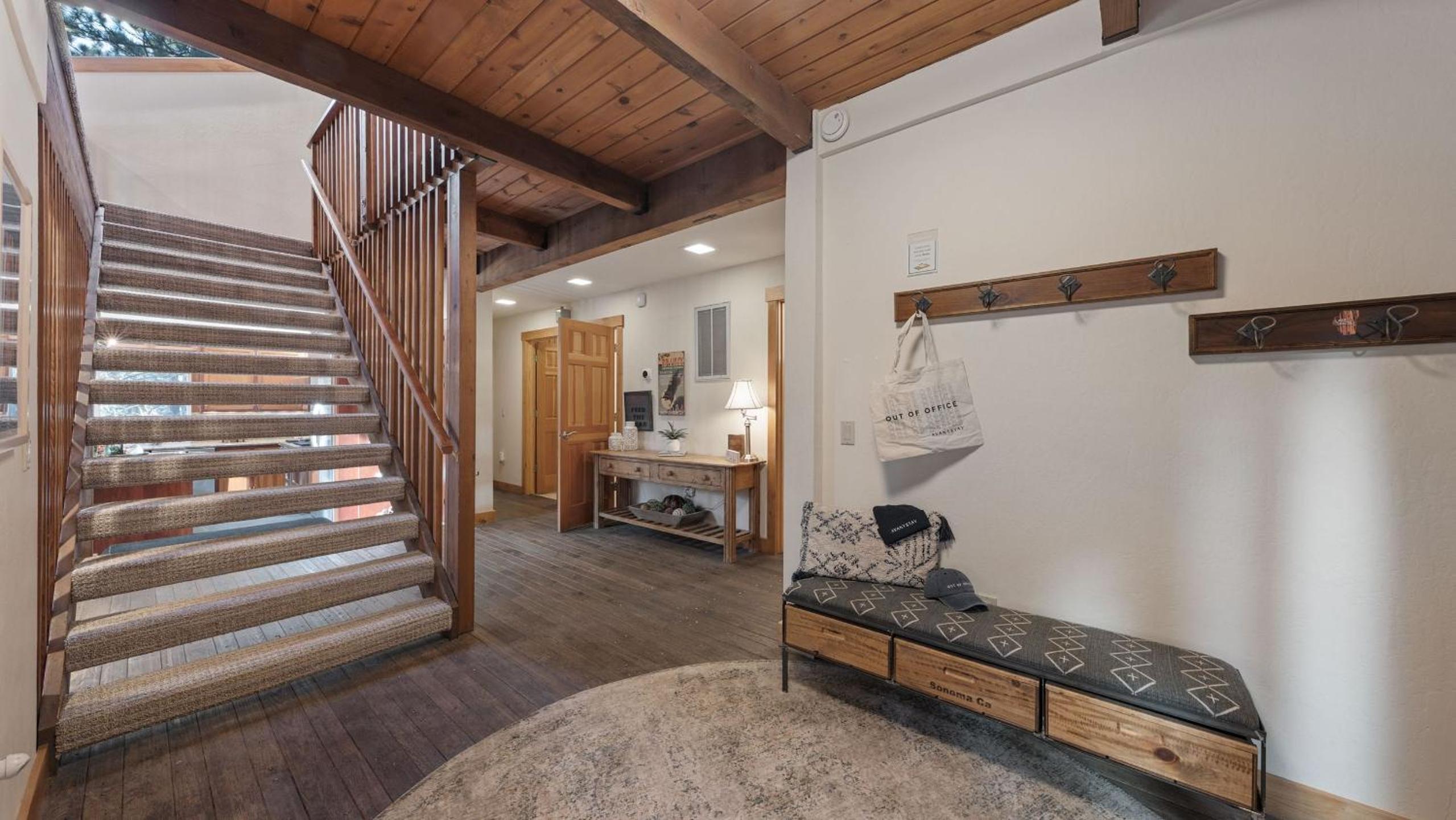 Near Ski Resorts Downtown Truckee Donner Lake Basque Lodge by AvantStay