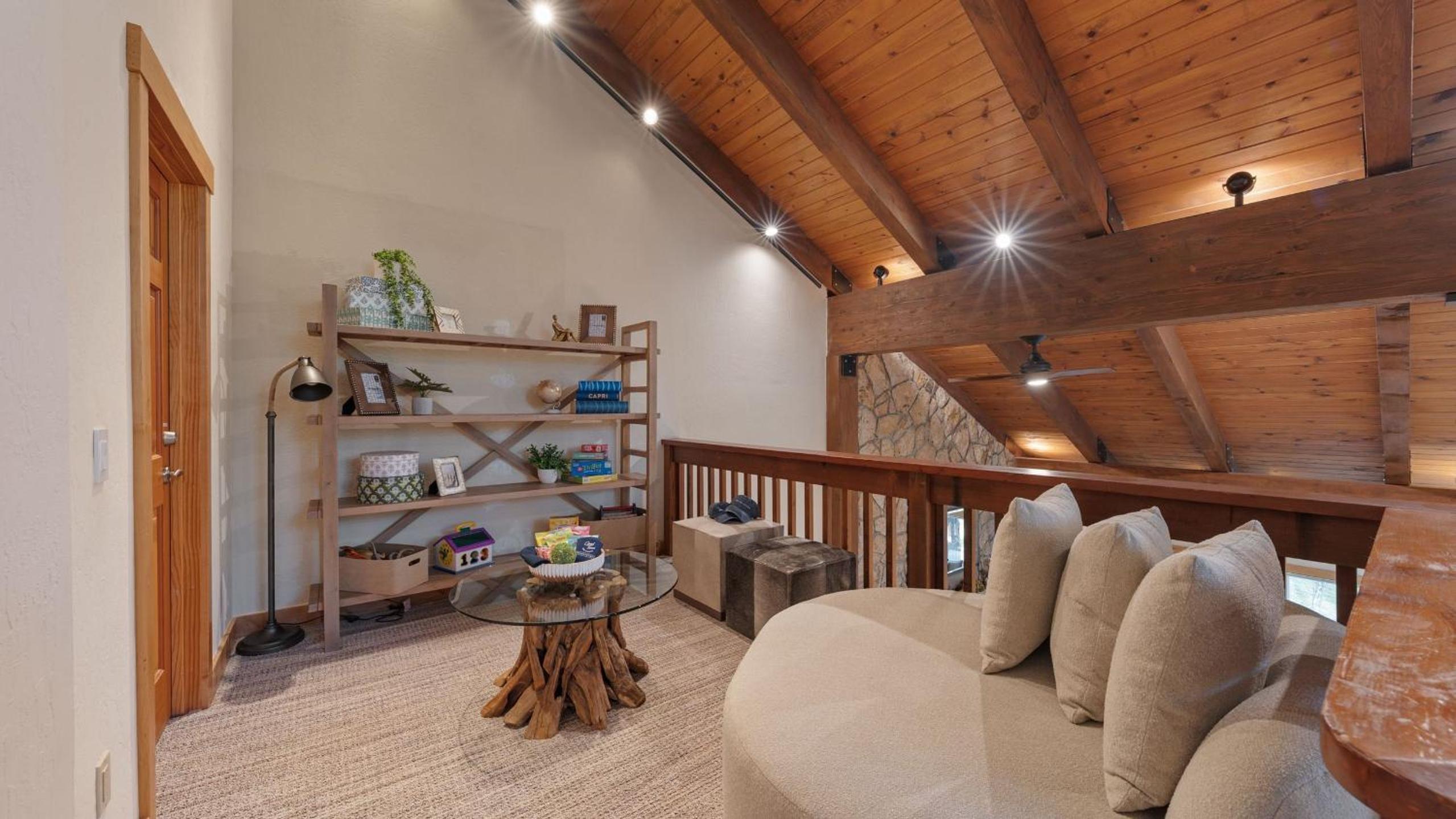 Near Ski Resorts Downtown Truckee Donner Lake Basque Lodge by AvantStay