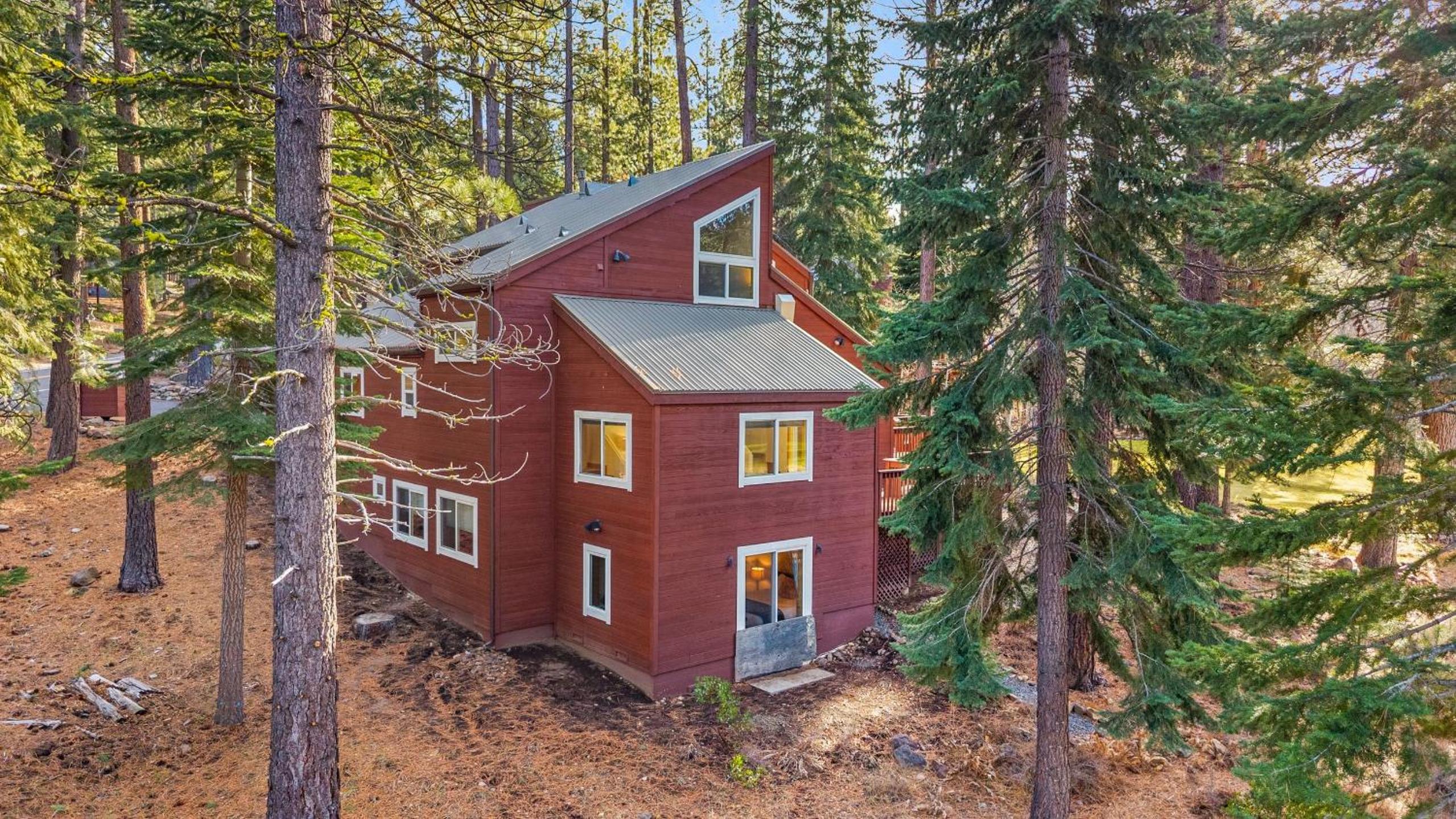 Near Ski Resorts Downtown Truckee Donner Lake Basque Lodge by AvantStay