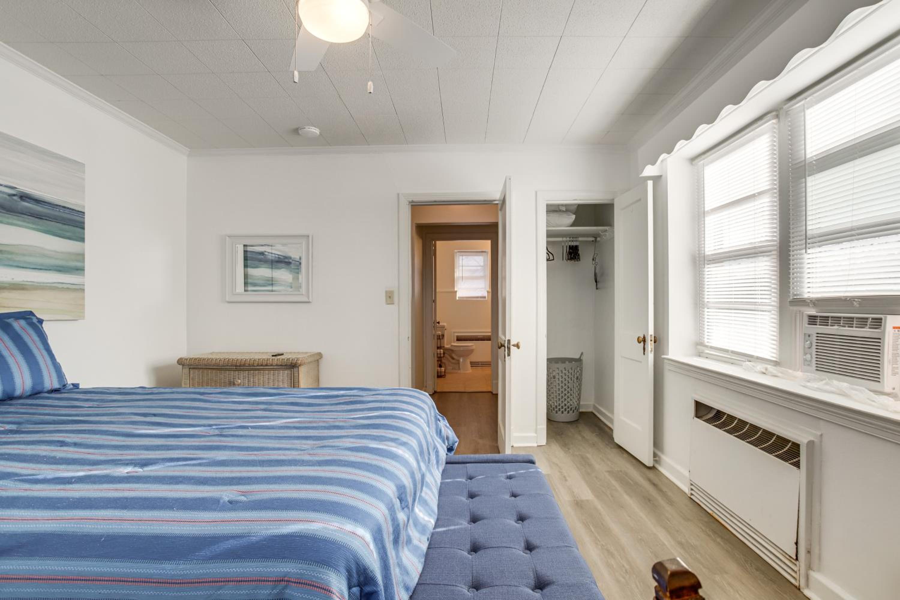 Waterfront Gem Less Than 1 Mi to Dtwn Cambridge!