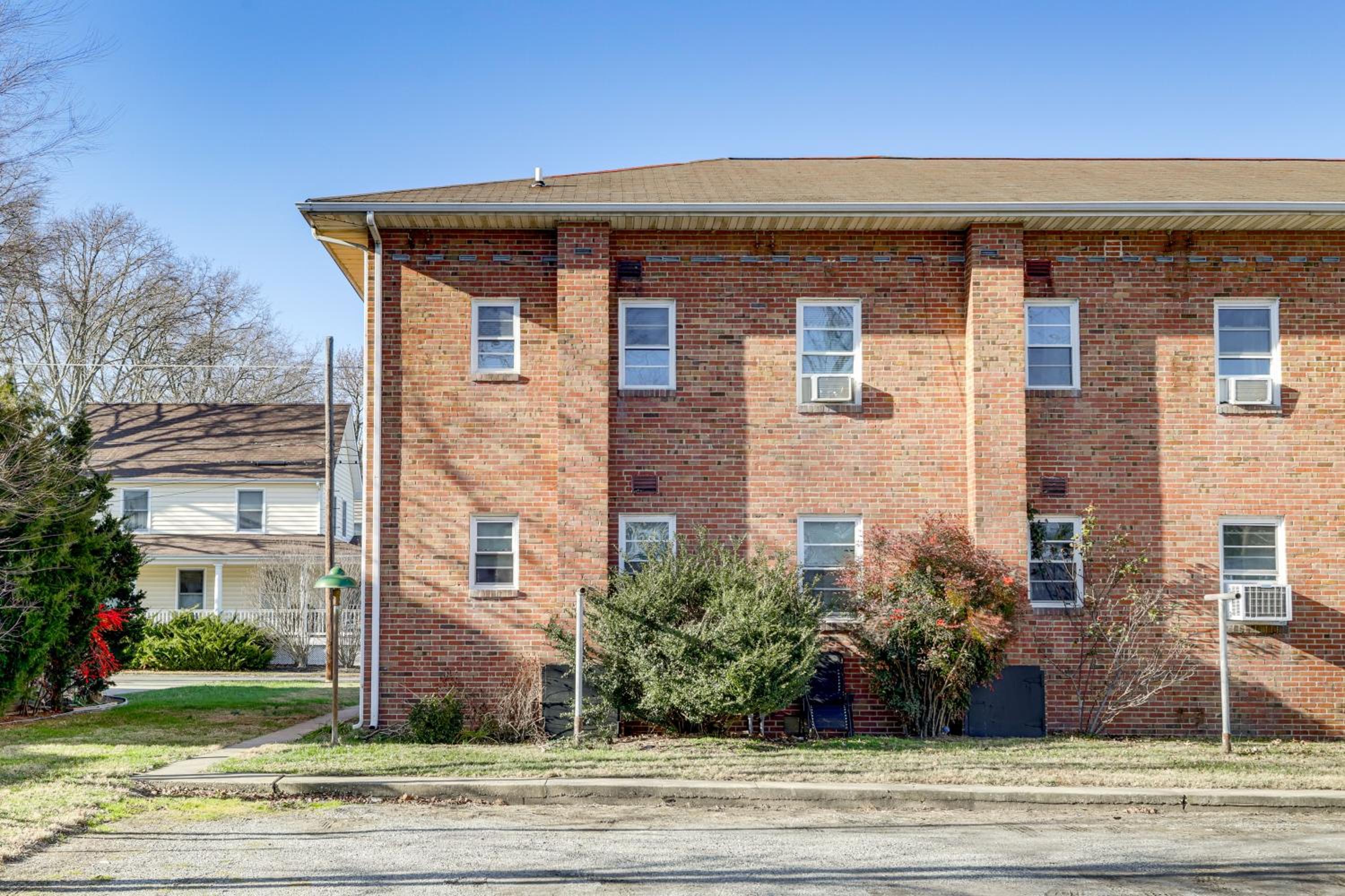 Waterfront Gem Less Than 1 Mi to Dtwn Cambridge!