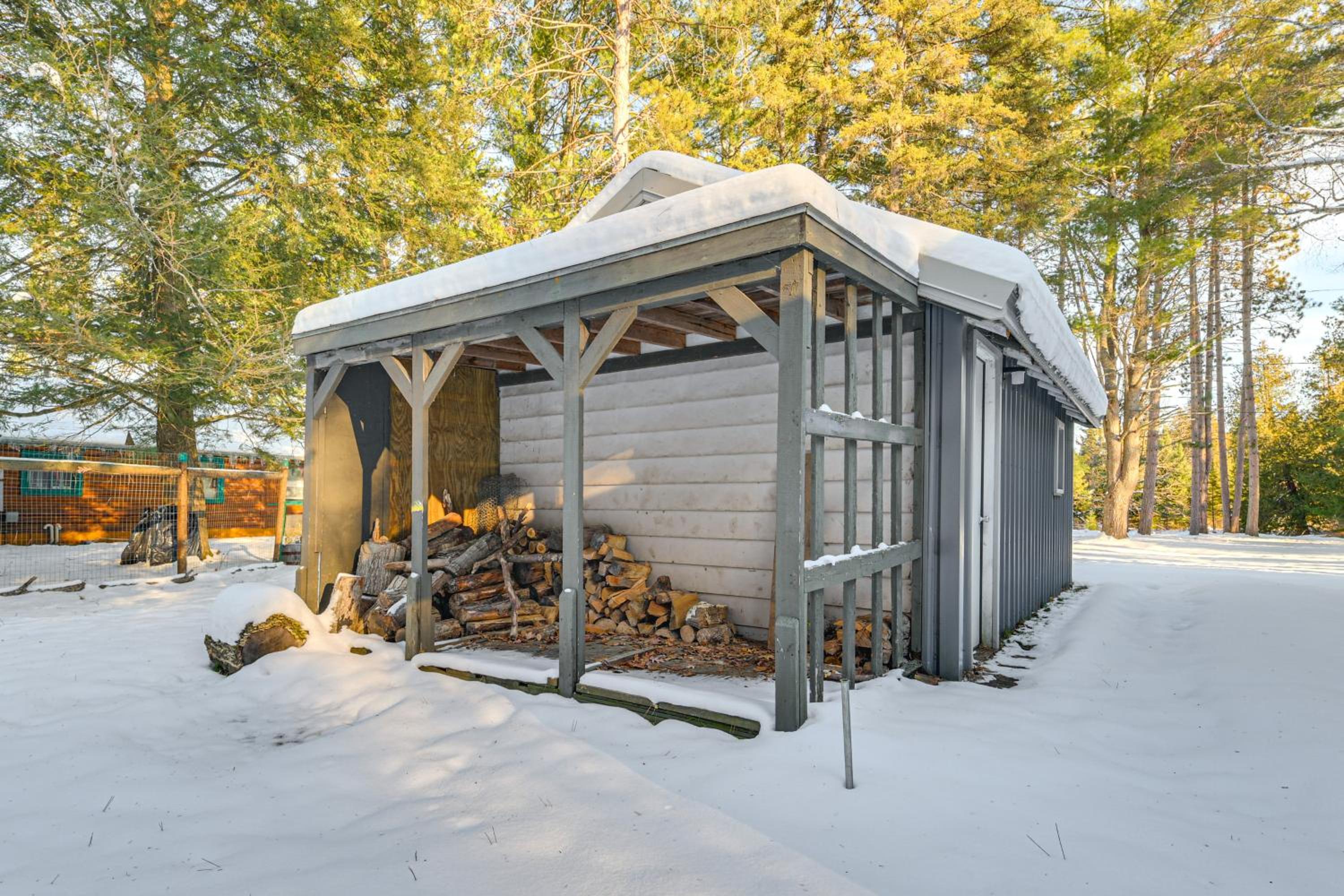 Sturgeon River Gem! Outdoor recreation galore