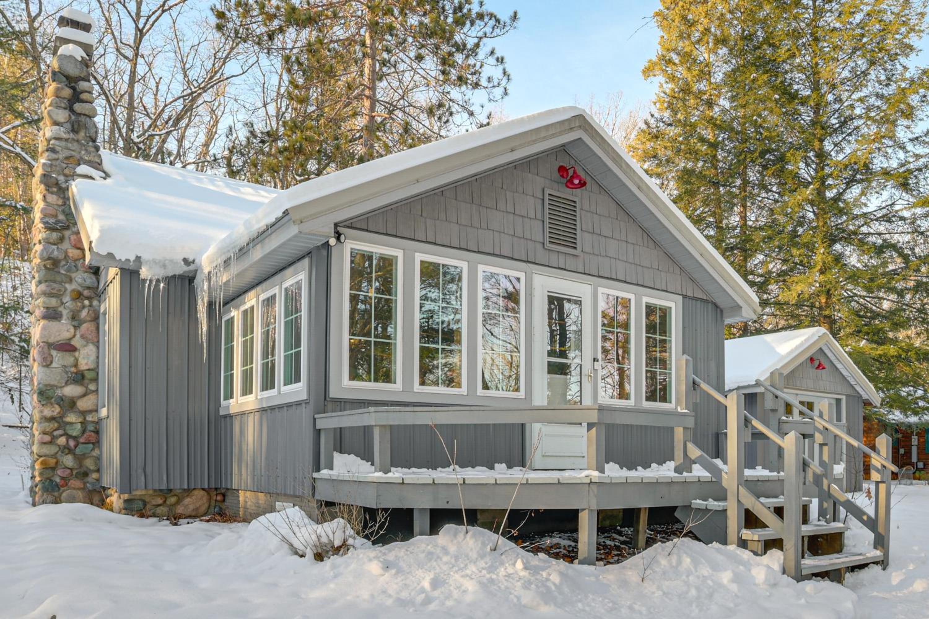 Sturgeon River Gem! Outdoor recreation galore